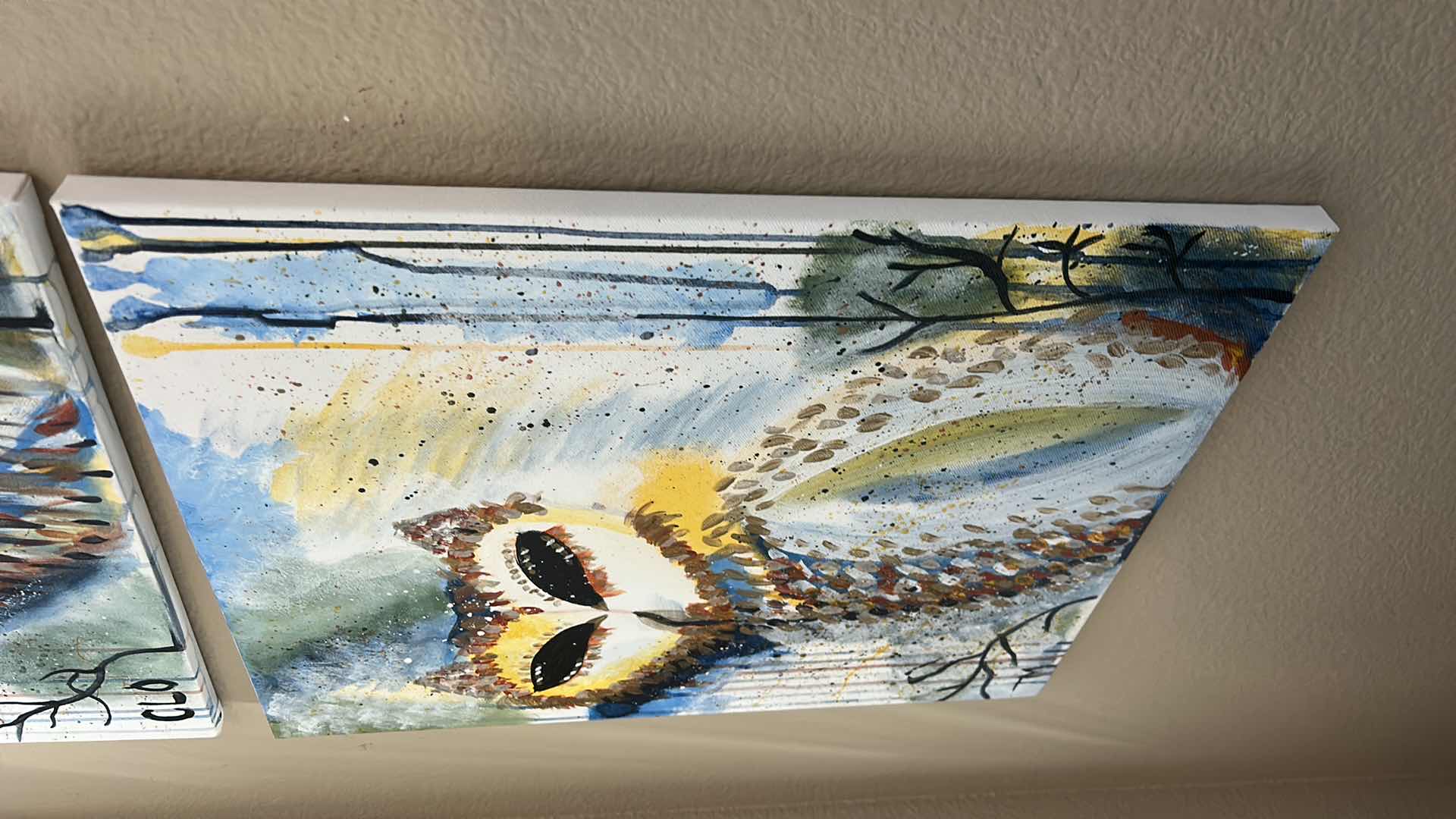 Photo 1 of 2 STRETCHED CANVAS OWL ARTWORK 16” x H20”