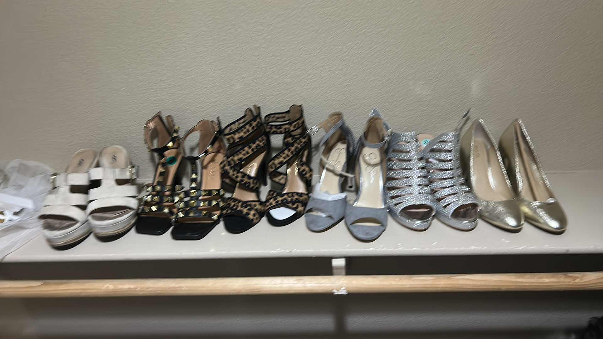 Photo 1 of 6 PAIRS WOMENS HIGH HEEL SHOES