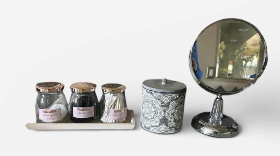 Photo 1 of BATHROOM ACCESSORIES