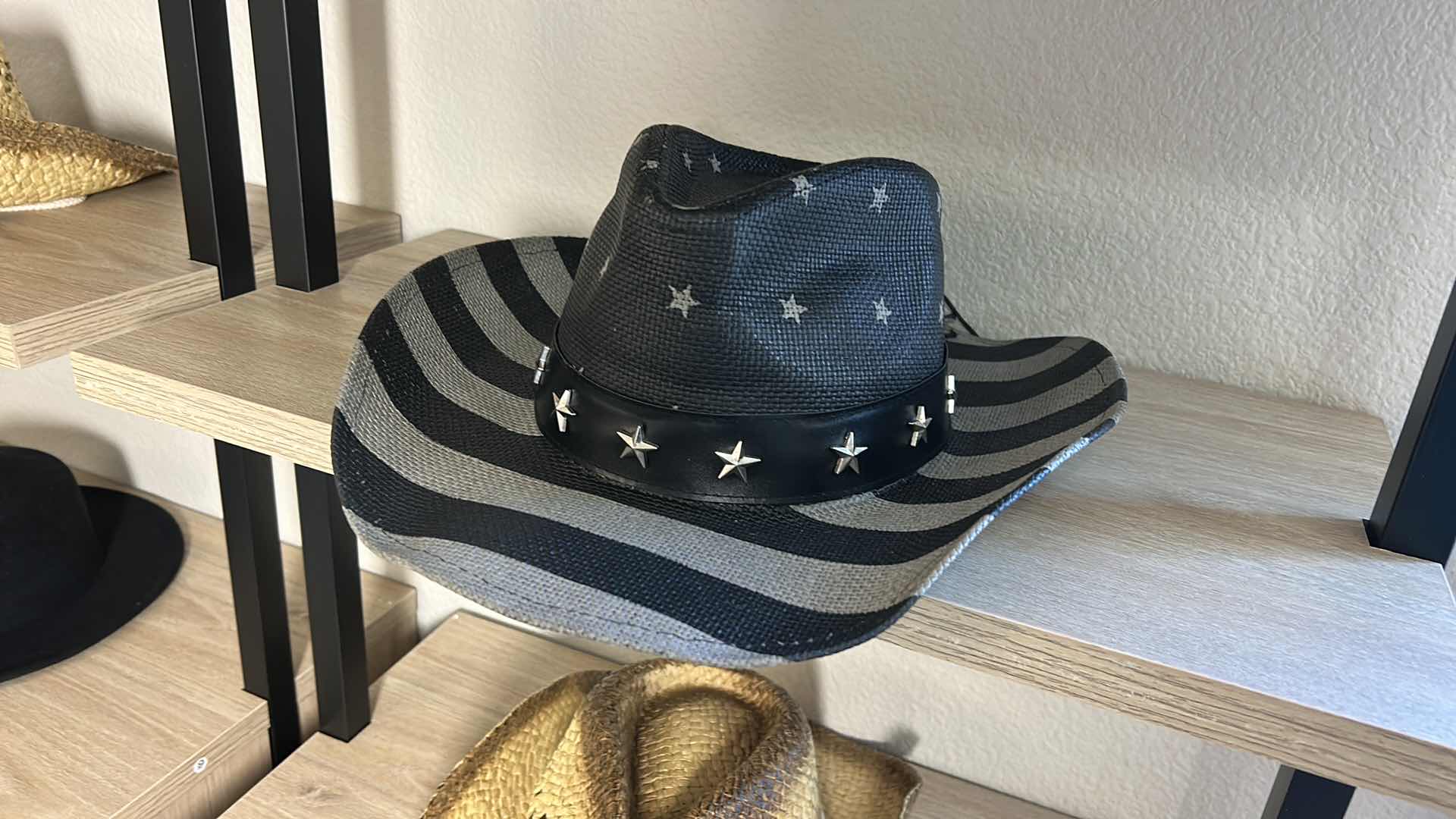 Photo 1 of 6 MENS HATS