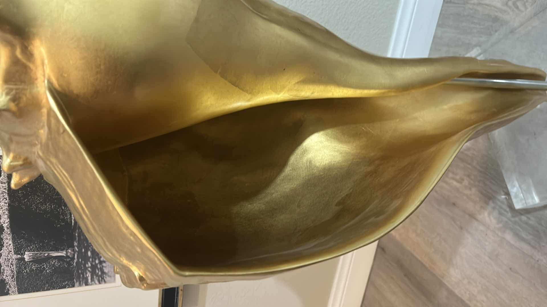 Photo 1 of VERY HEAVY APPROX 34” HIGH MOUNTED GOLD SEASHELL DESIGN DECOR