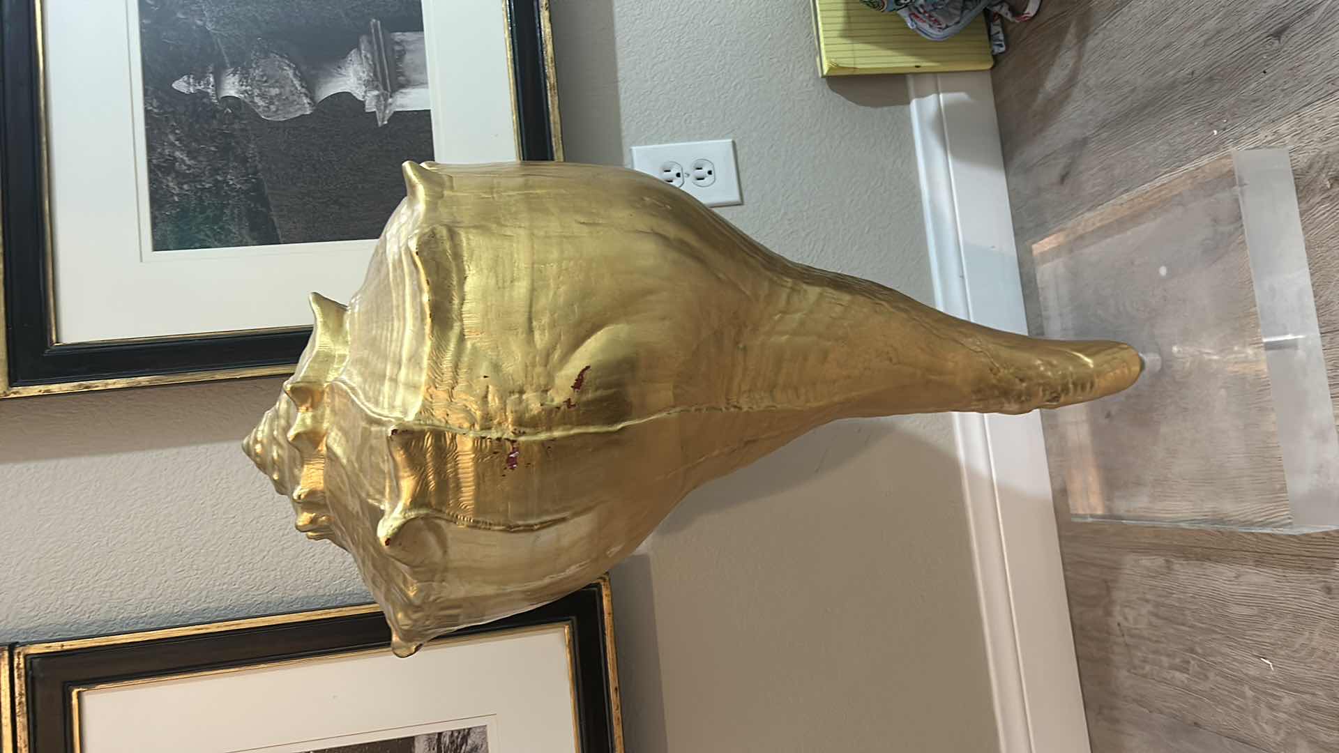 Photo 1 of VERY HEAVY APPROX 34” HIGH MOUNTED GOLD SEASHELL DESIGN DECOR