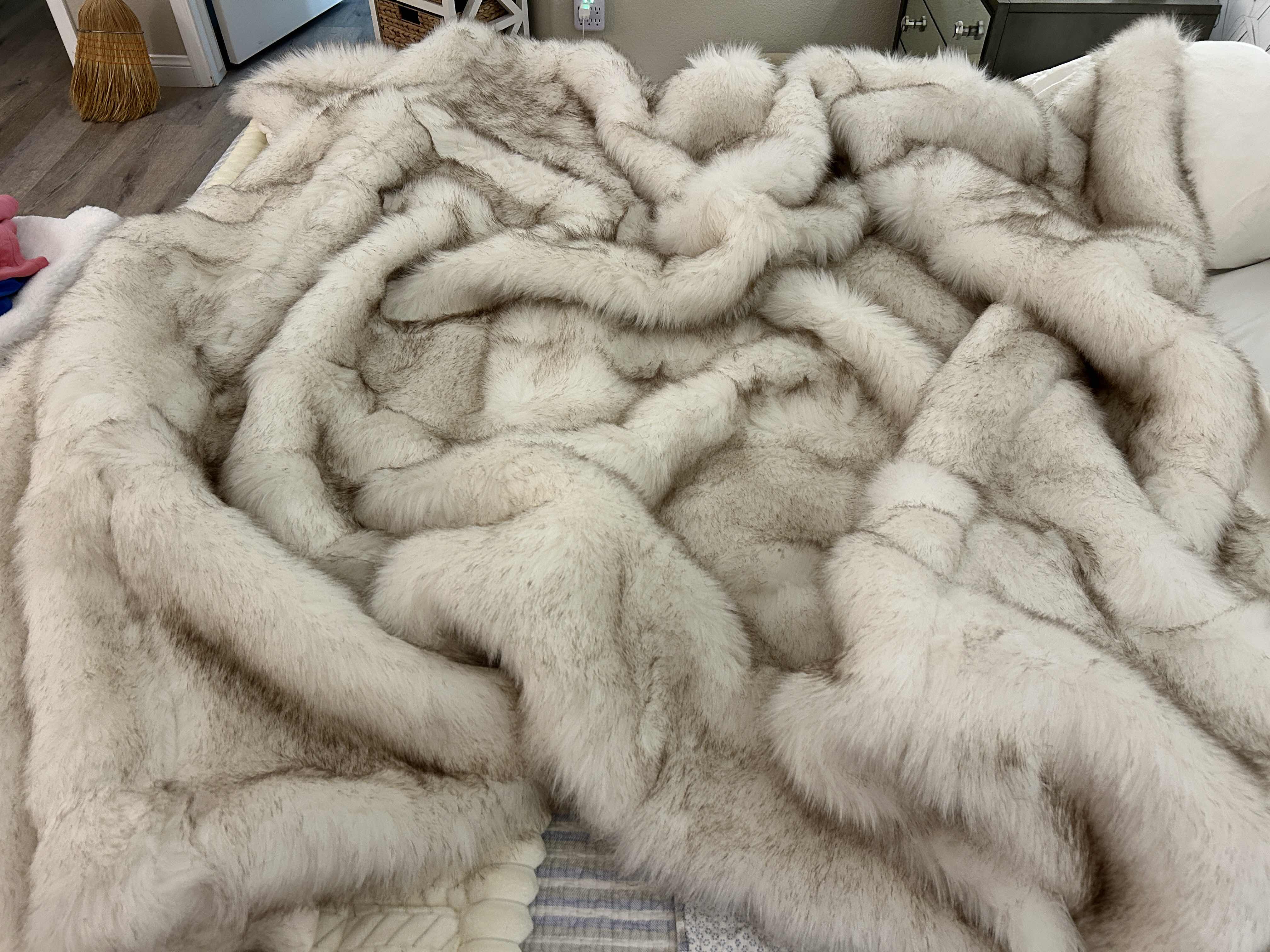 Photo 1 of RESTORATION HARDWARE EXOTIC ARCTIC WHITE MINK FAUX FUR THROW LARGE