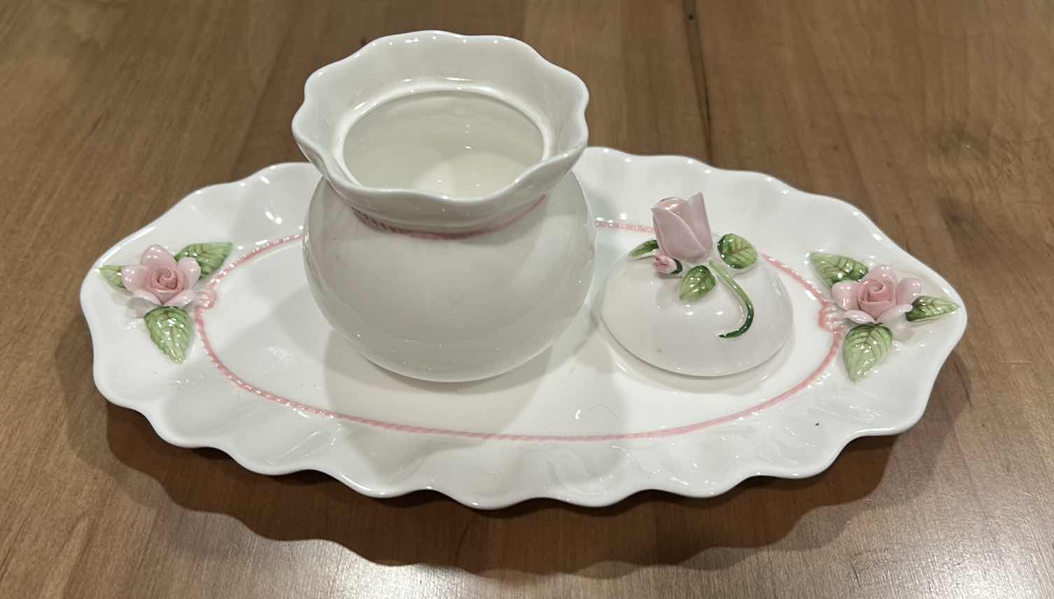 Photo 1 of 3 PC VINTAGE VICTORIAN HANKOOK FINE BONE CHINA, PLATE 9.5”