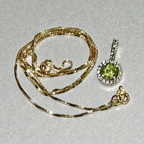 Photo 1 of VERY THIN 18K GOLD NECKLACE FROM ITALY AND STERLING PERIDOT PENDANT .5”