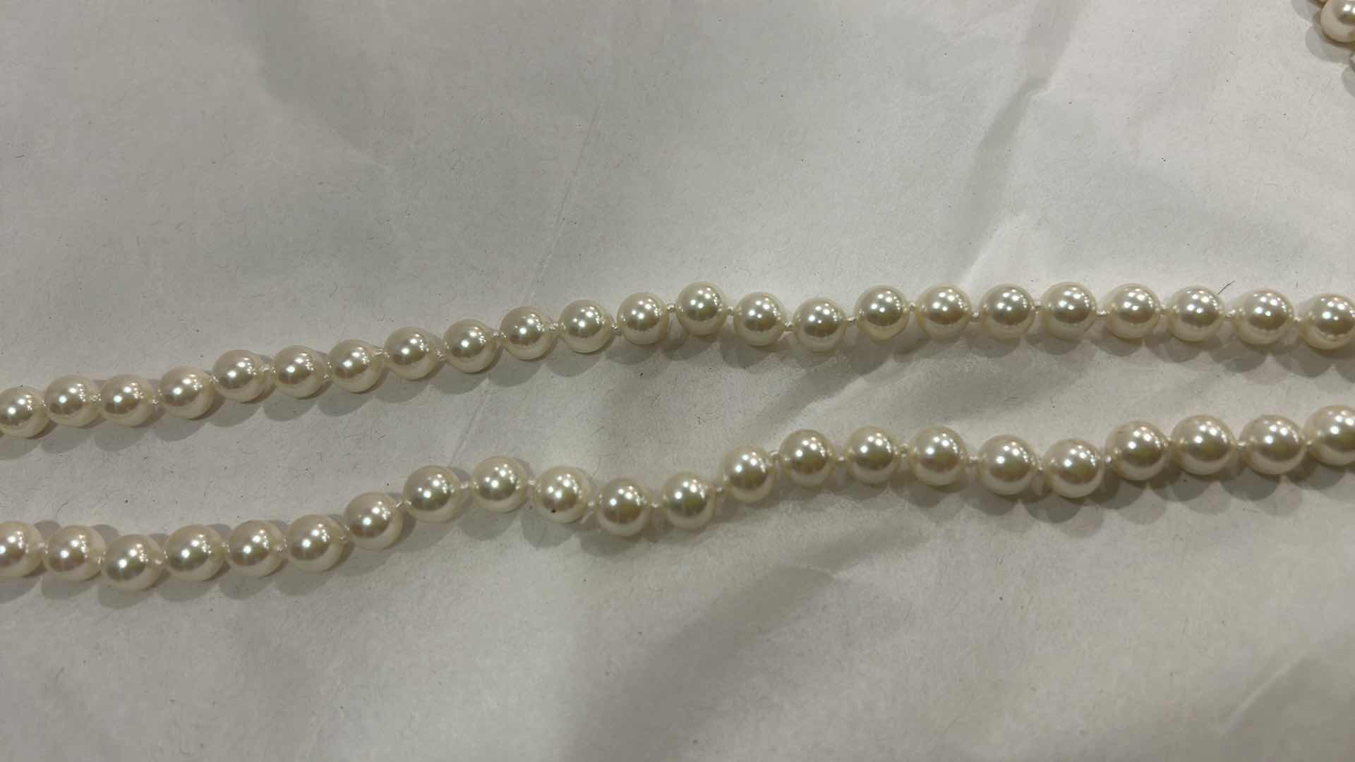 Photo 1 of 3 CULTURED PEARLS  NECKLACES  – STERLING CLASP – WHITE & CHAMPAGNE TONES (PEARLS NOT PROFESSIONALLY TESTED)