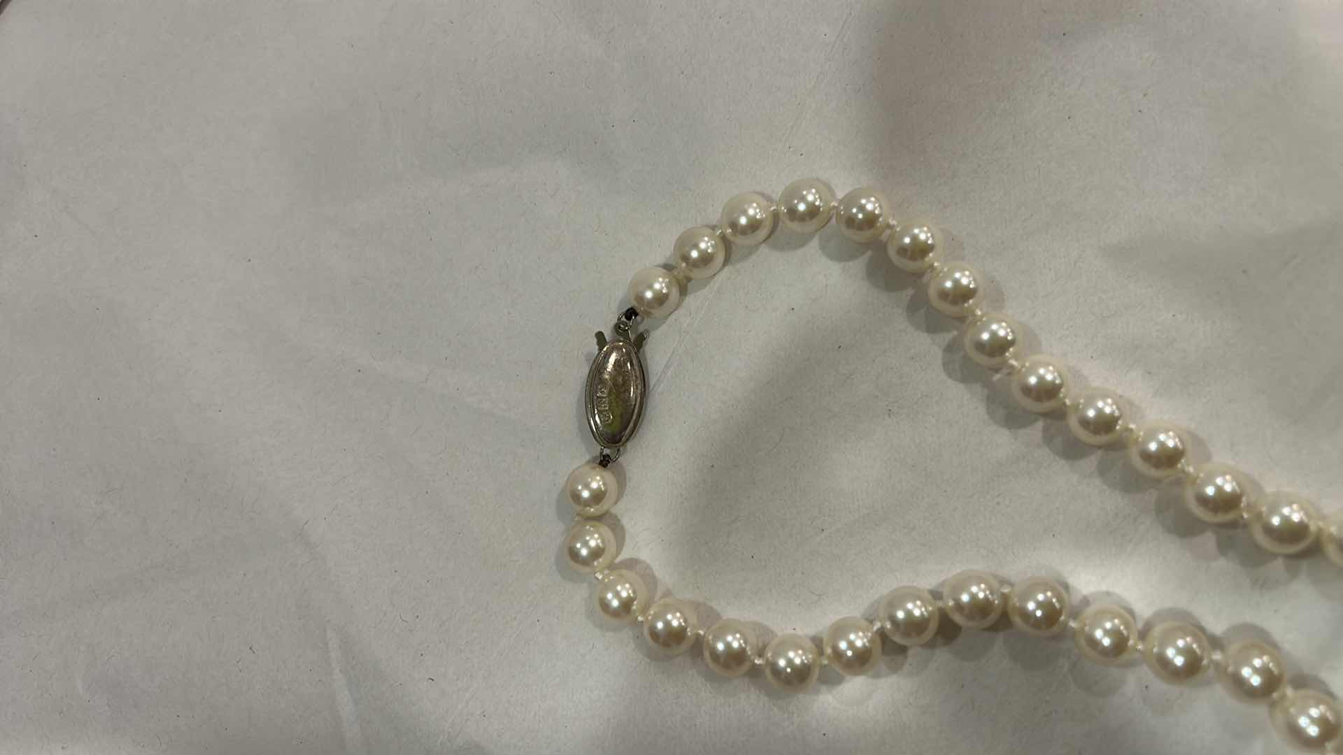 Photo 1 of 3 CULTURED PEARLS  NECKLACES  – STERLING CLASP – WHITE & CHAMPAGNE TONES (PEARLS NOT PROFESSIONALLY TESTED)