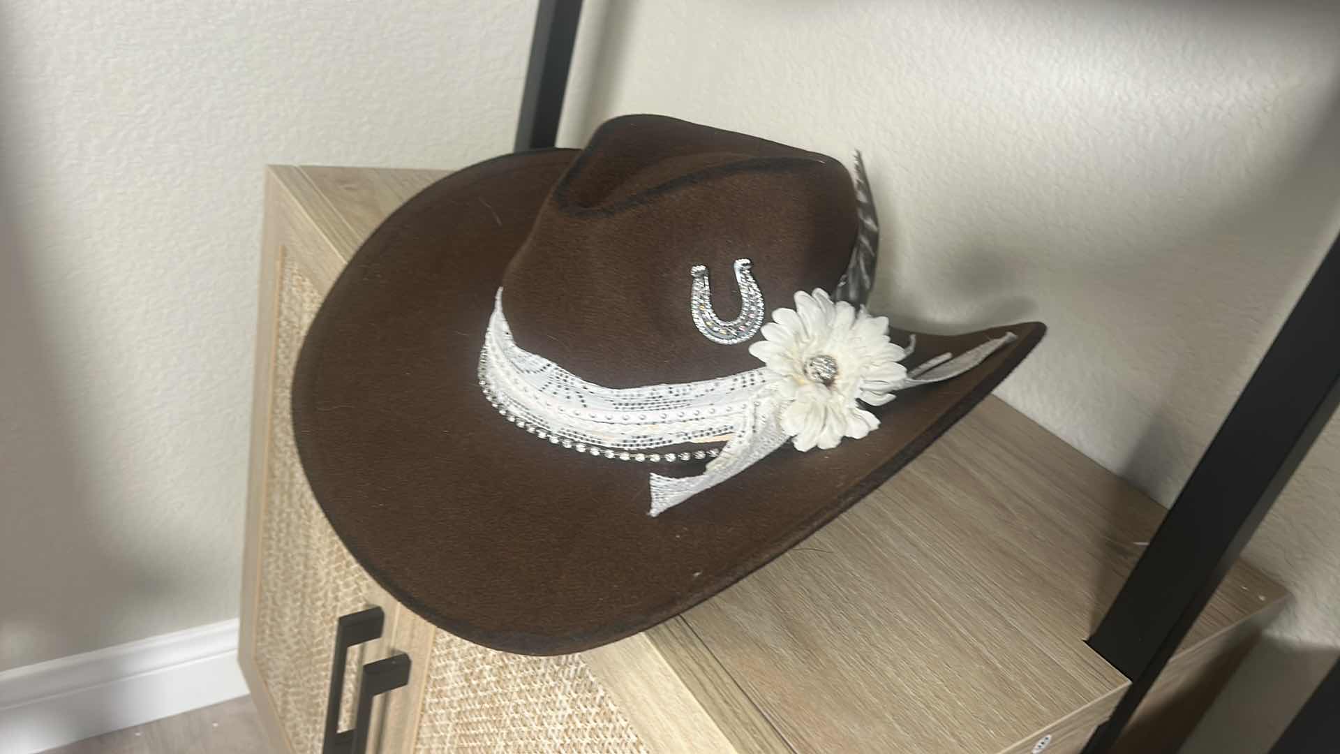 Photo 1 of 8 WESTERN STYLE COWGIRL/COWBOY HATS