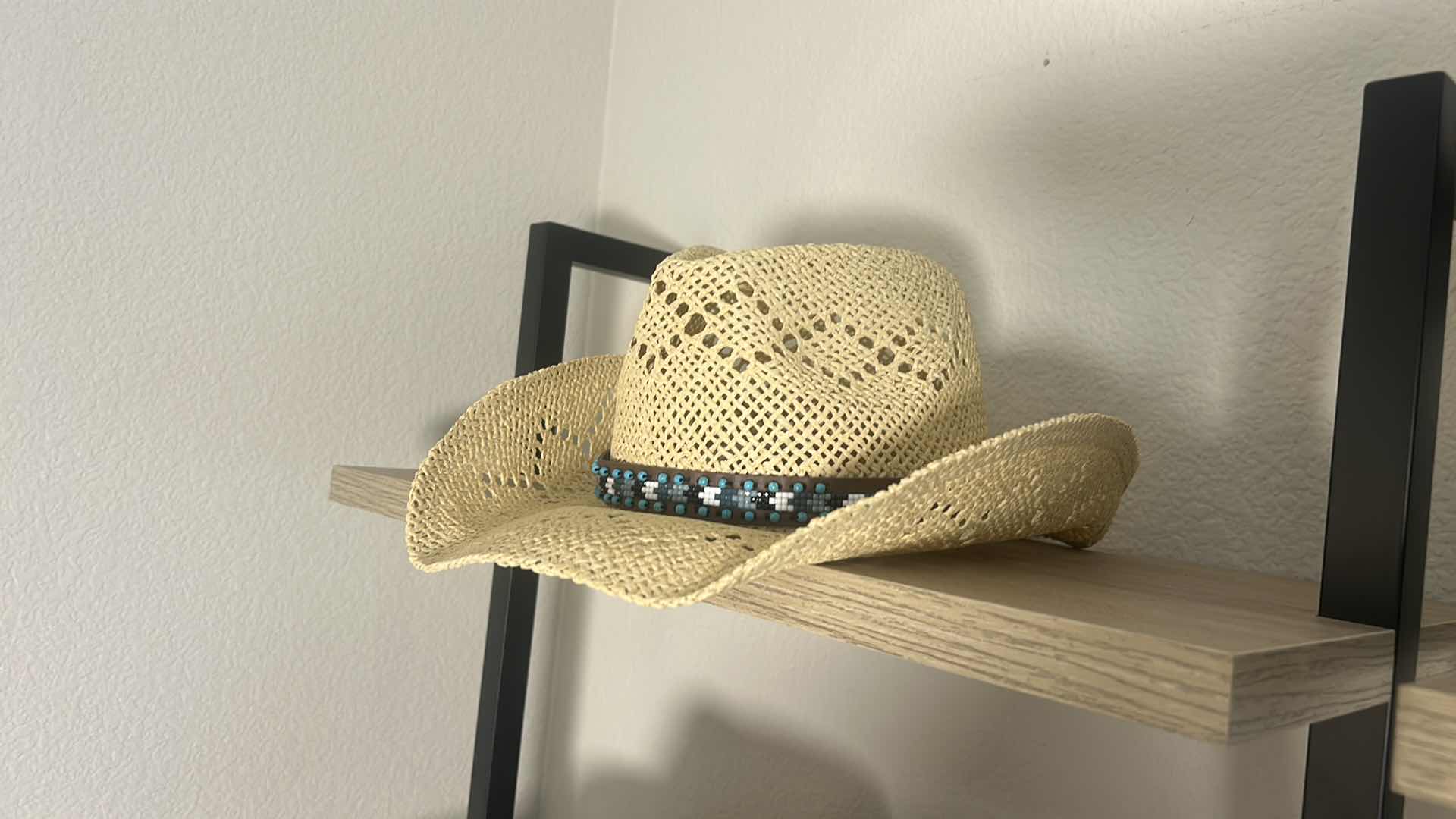 Photo 1 of 8 WESTERN STYLE COWGIRL/COWBOY HATS