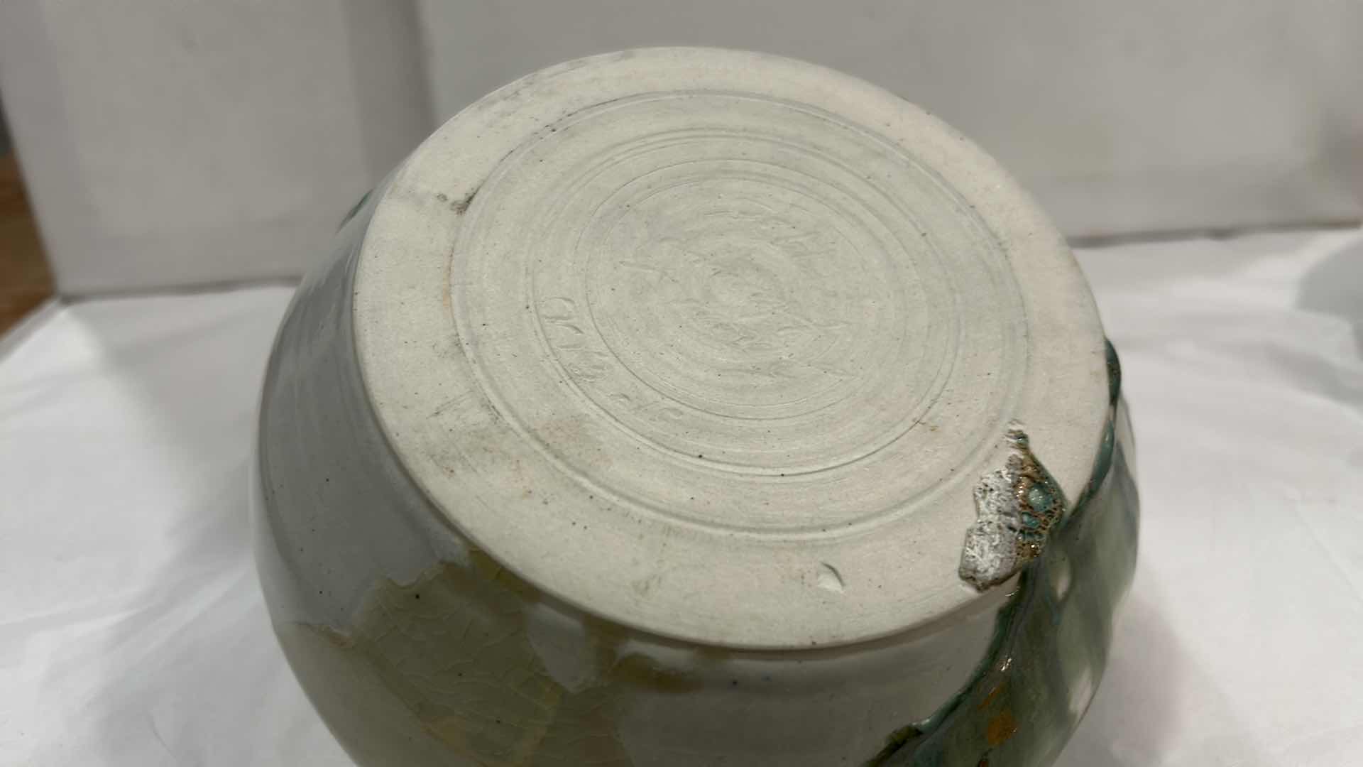 Photo 1 of HANDMADE GLAZED CERAMIC POTTERY 8” x H5 1/2”