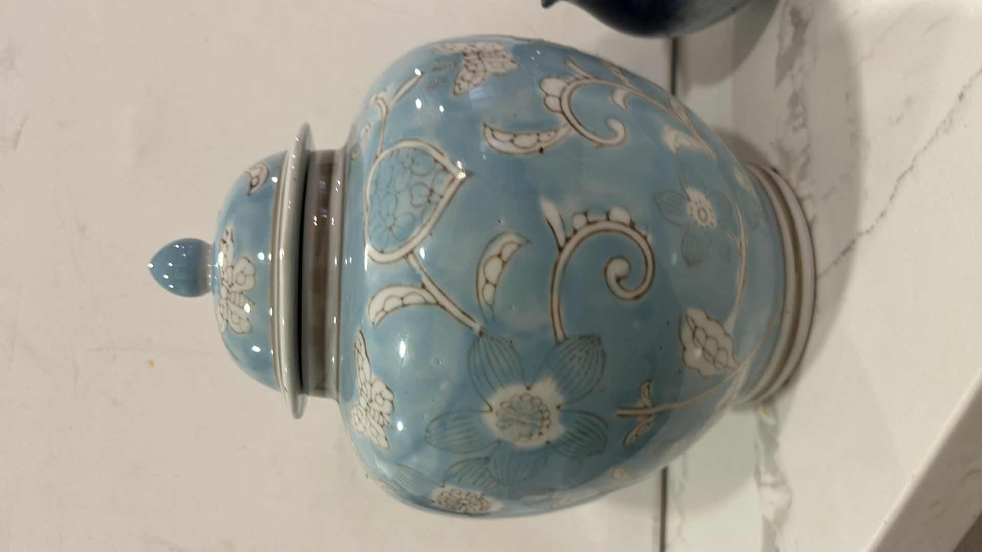 Photo 1 of 2 PC HOME DECOR- TEMPLE JAR H10.5”, GLASS BIRD