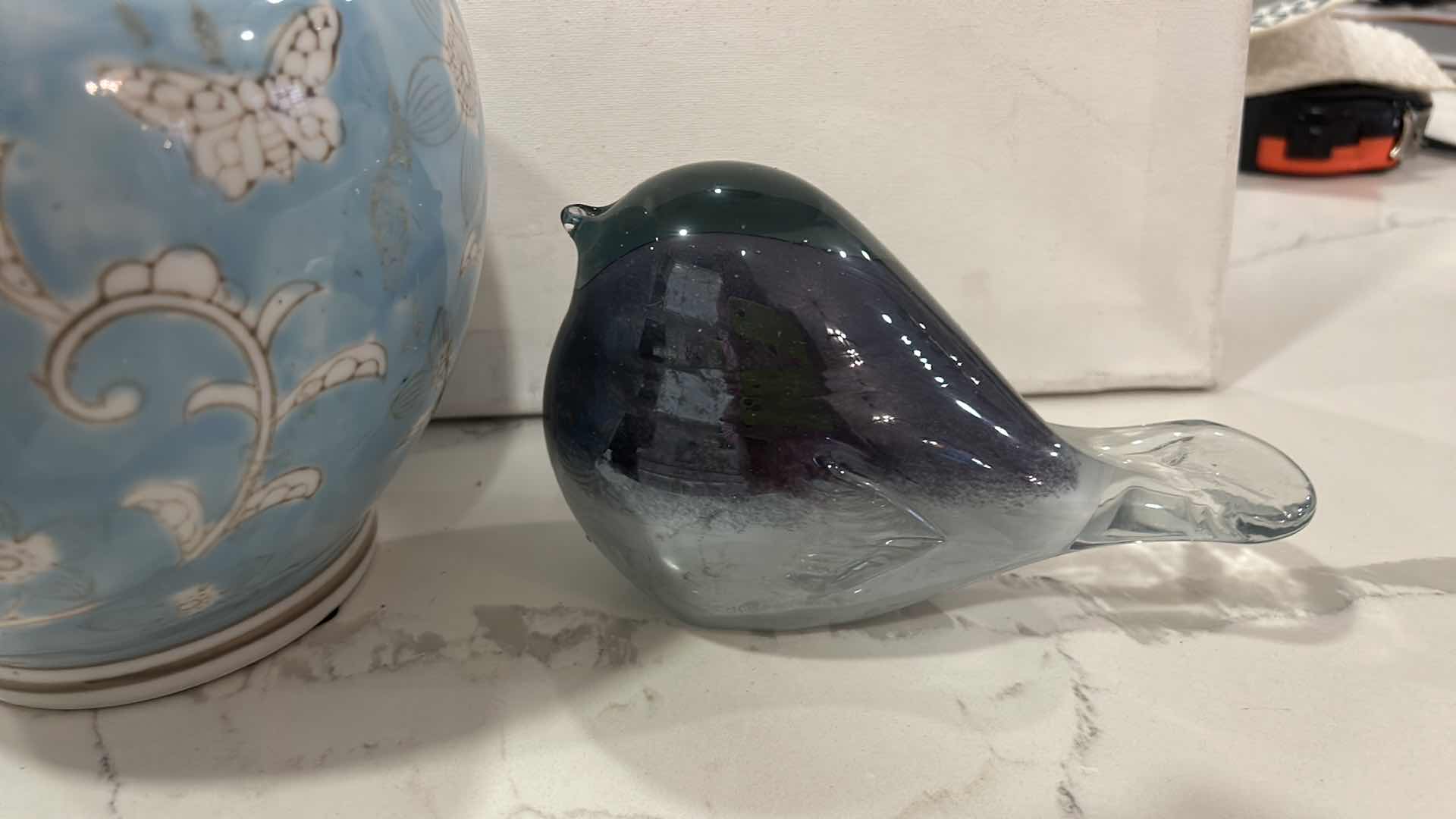 Photo 1 of 2 PC HOME DECOR- TEMPLE JAR H10.5”, GLASS BIRD