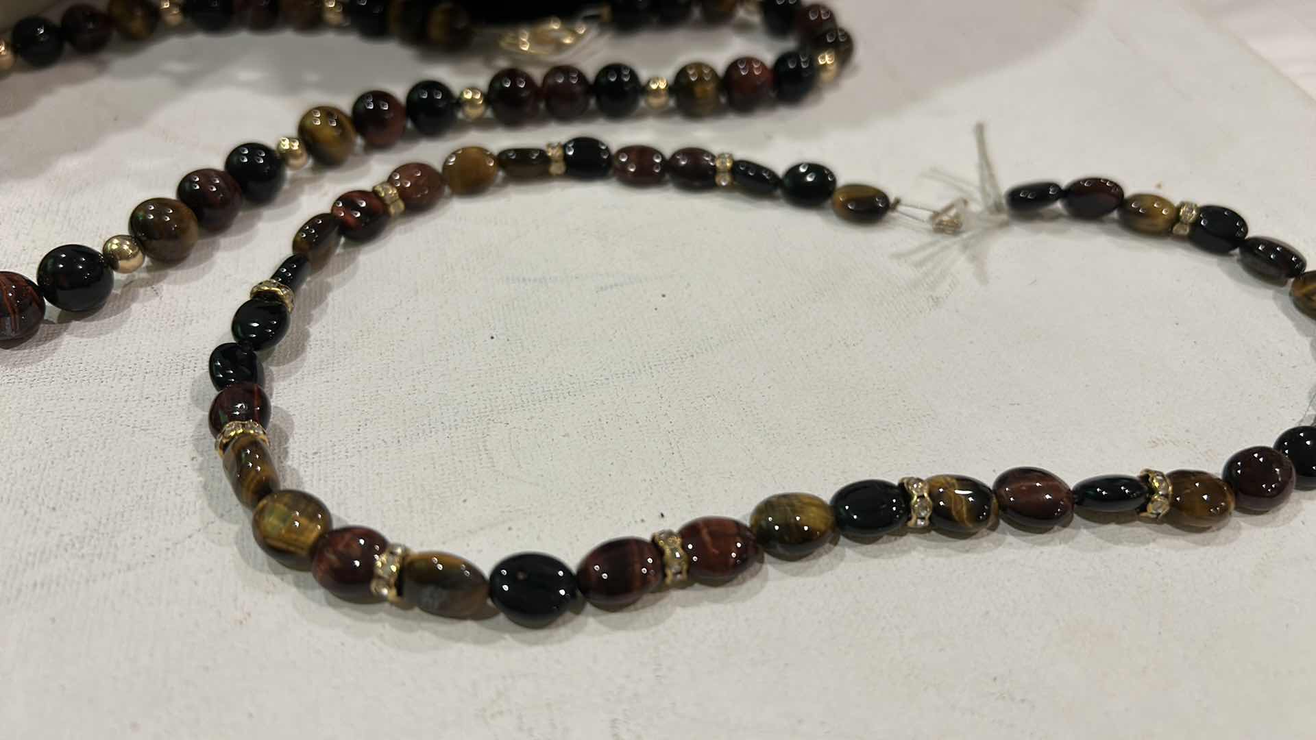 Photo 1 of FASHION JEWELRY- 6 NECKLACES & 2 BRACELETS