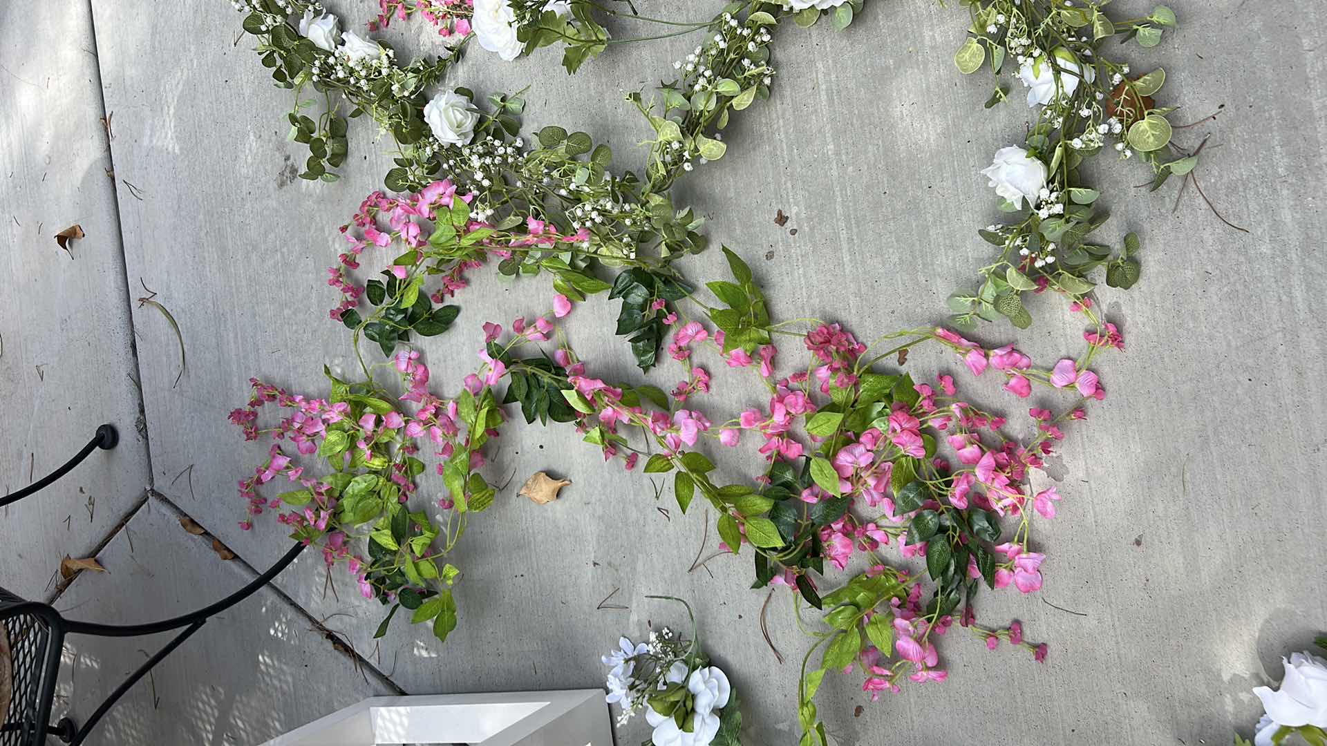 Photo 1 of FLORAL STRANDS AND FLOWER TOPS FOR HOME DECORATION OR CRAFTS