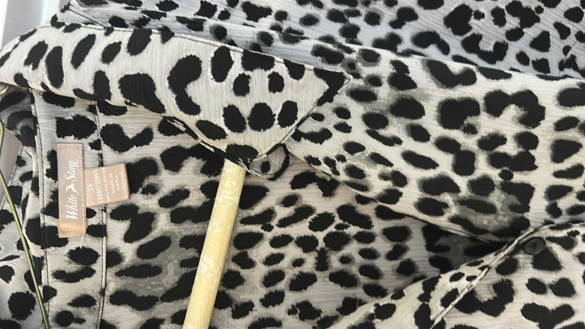 Photo 1 of WOMENSWEAR- 4 PIECES PLUS SIZE CLOTHING 2X, 14