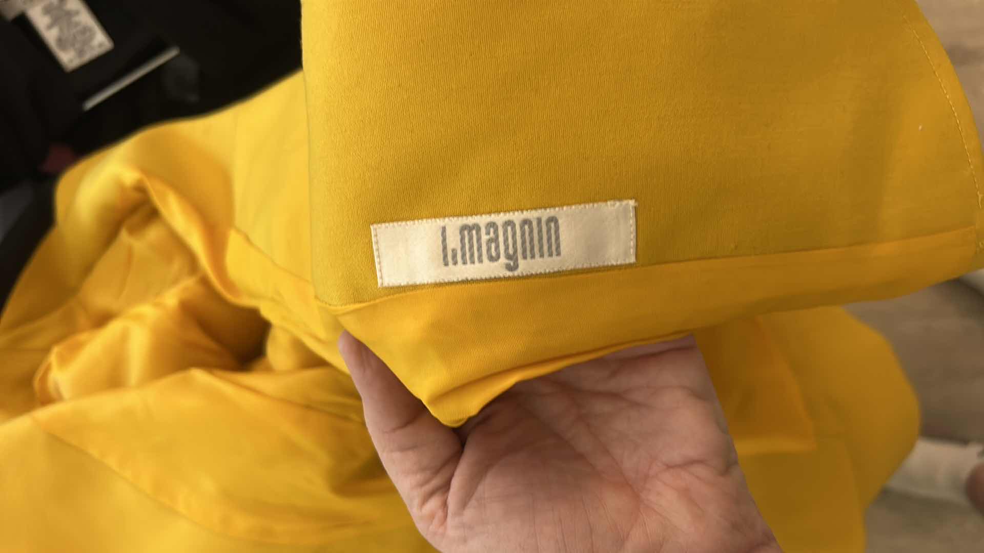 Photo 1 of WOMENSWEAR - 4 PIECES PLUS SIZE WOMENS CLOTHING