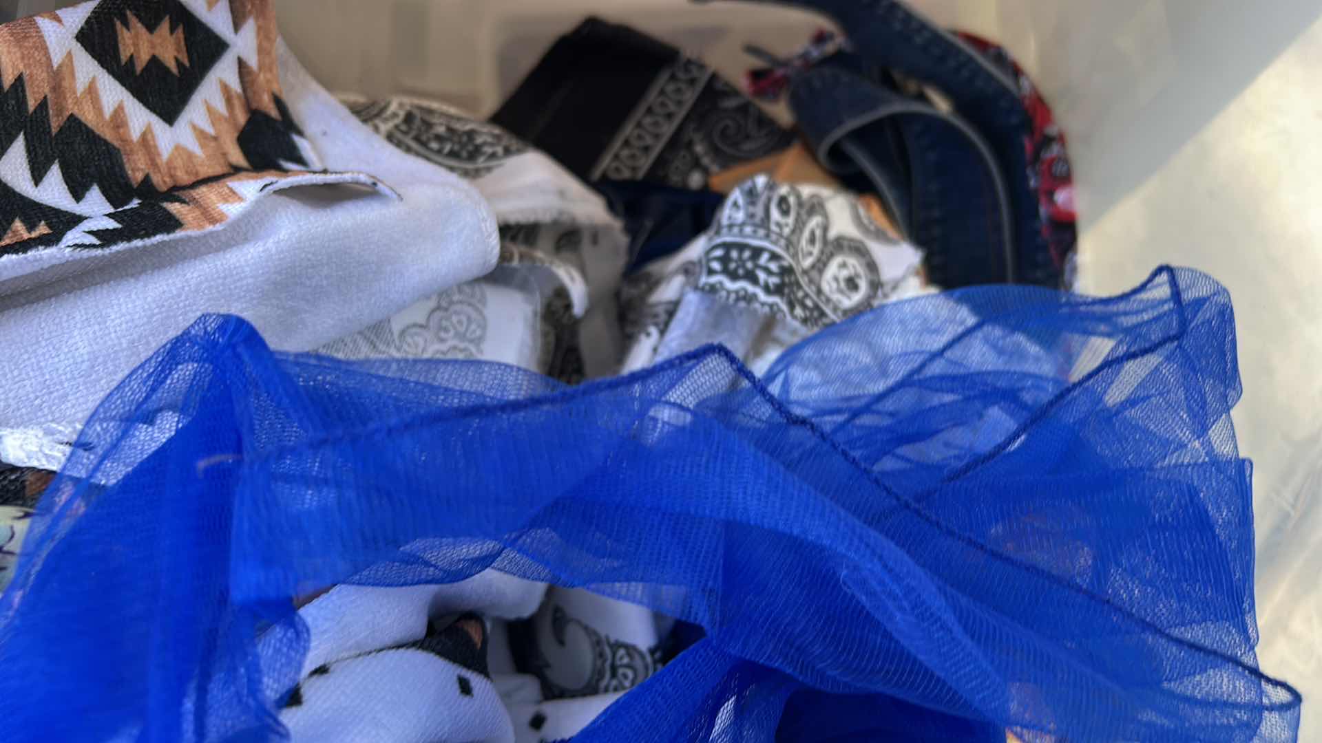 Photo 1 of FLOWERS FOR CRAFTING