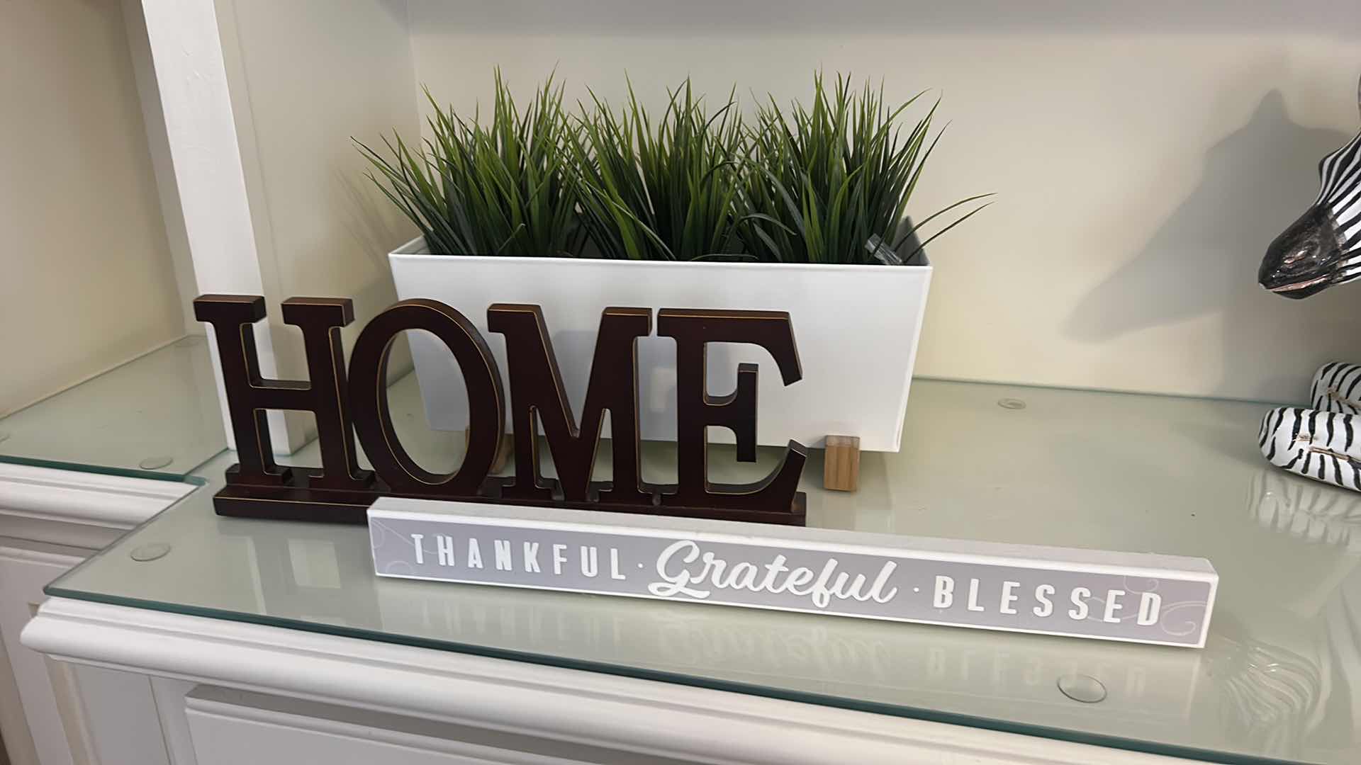 Photo 1 of 3 PC HOME DECOR (PLANTER 12 1/2 X 5 1/2 X H6”)