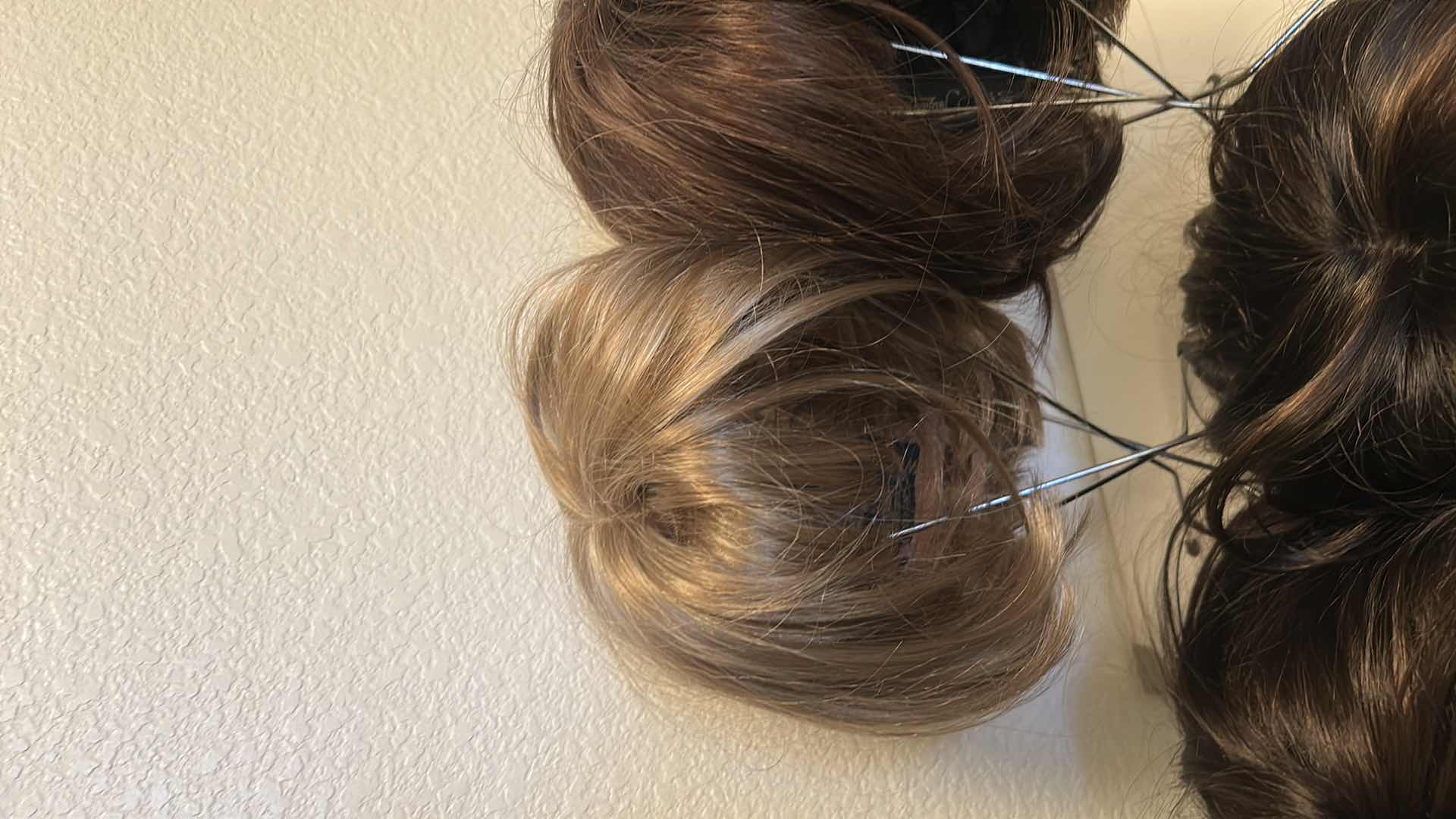 Photo 1 of 6 WOMENS WIGS