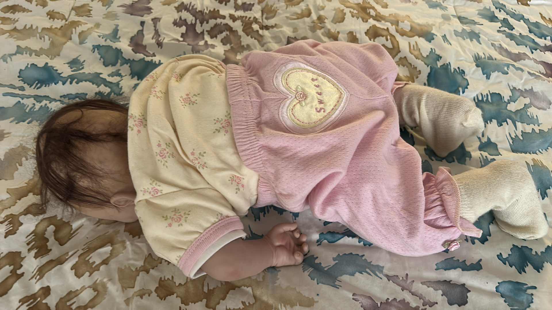 Photo 1 of LEE MIDDLETON ORIGINAL BABY DOLL BY SHEILA MICHAEL ©2004 HAND NUMBERED #1361 REALISTIC VINYL & CLOTH BODY COLLECTOR DOLL