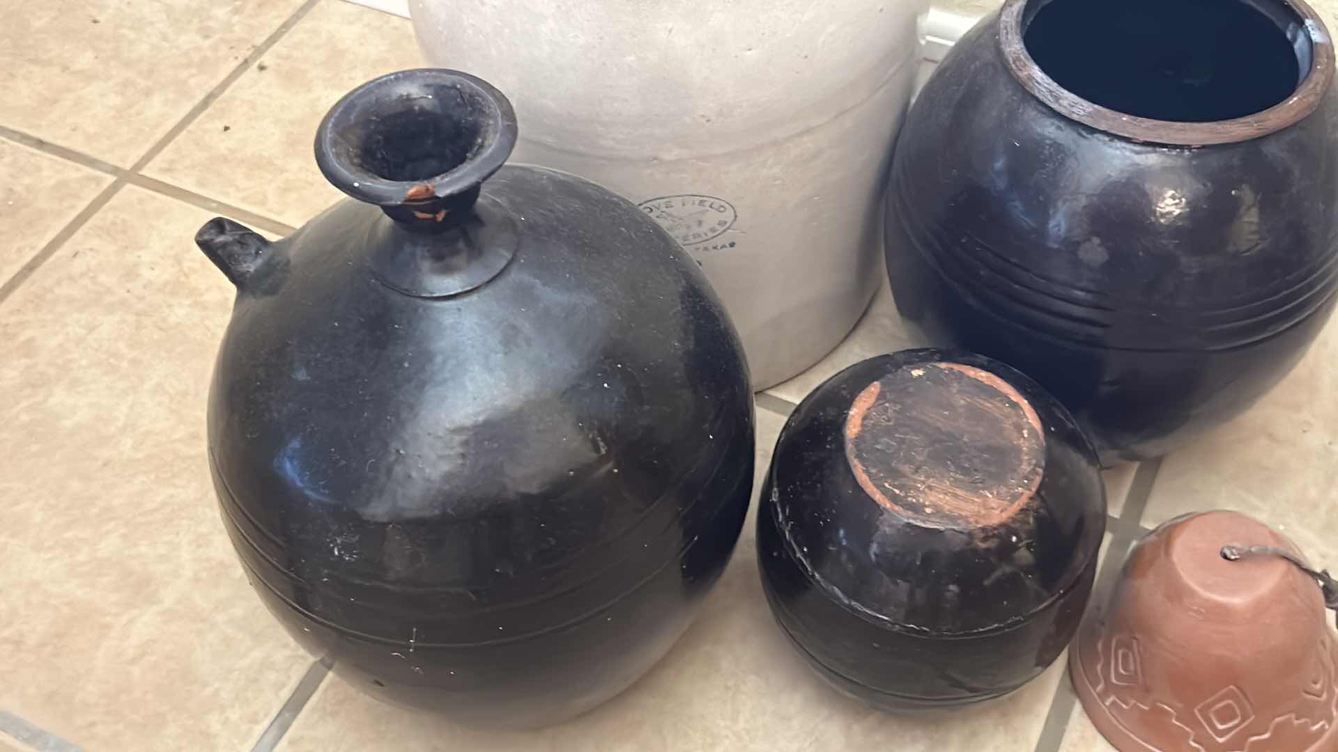 Photo 1 of ASSORTED CLAY POTS (5)