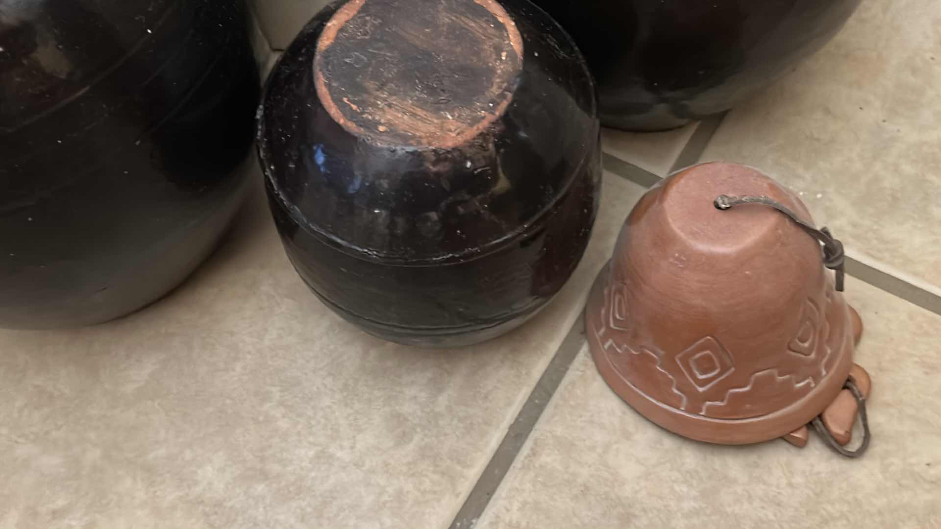 Photo 1 of ASSORTED CLAY POTS (5)