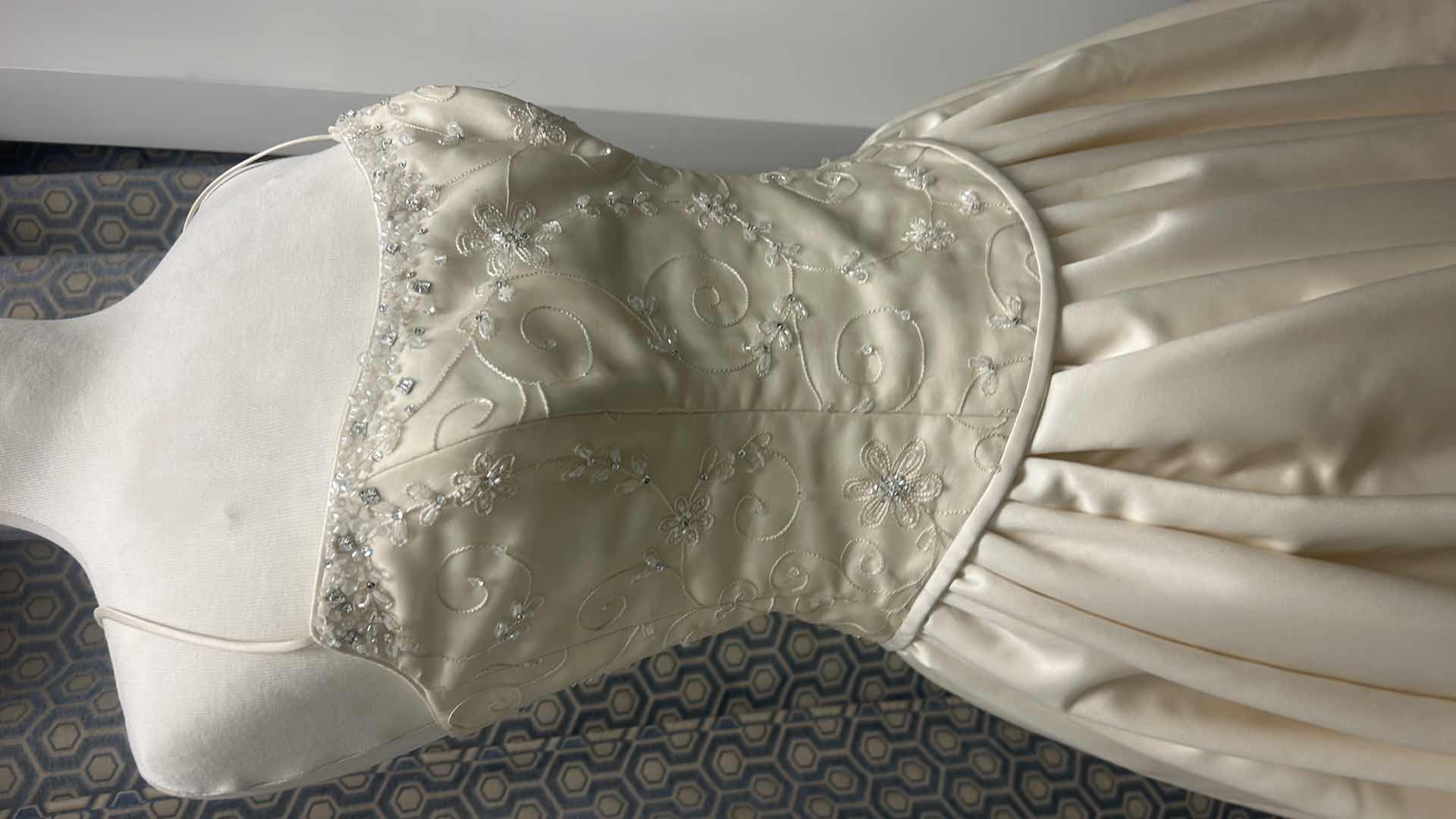 Photo 1 of BRIDAL GOWN “HAUTE COUTURE BY MAGGIE SOTTERO” IVORY SKIRT AND TOP SIZE 10 SILK/POLYESTER 