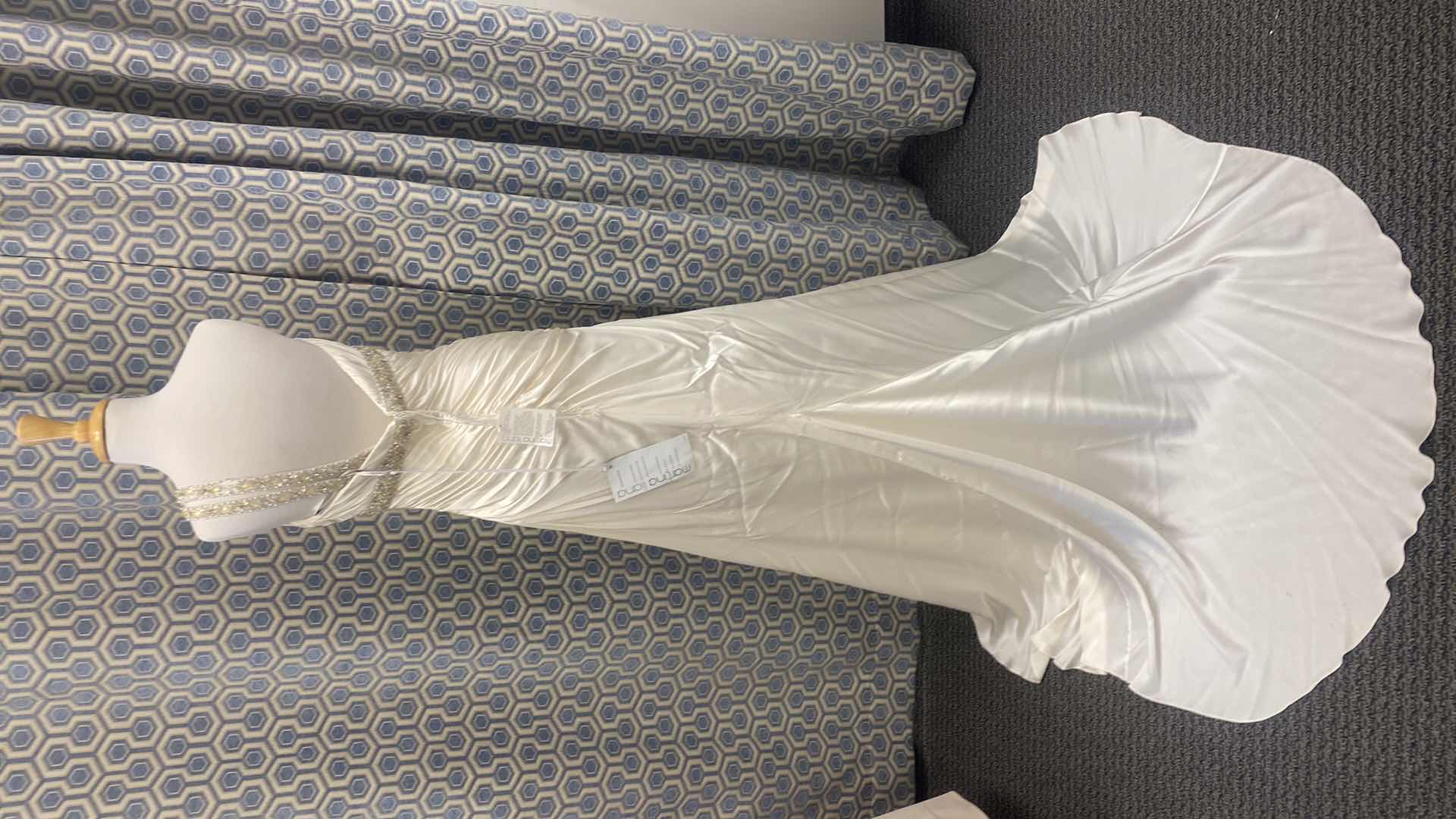 Photo 1 of BRIDAL GOWN “MARTINA LIANA” SILK CHAMPAGNE STRAPLESS w RHINESTONE SIZE 10