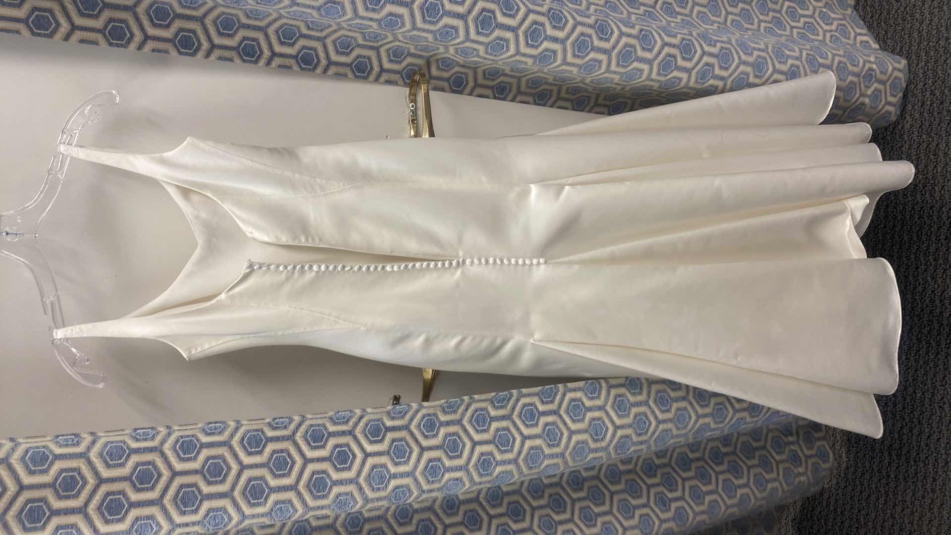 Photo 1 of BRIDAL GOWN “DAVIDS BRIDAL” A-LINE SATIN w TULE SIZE