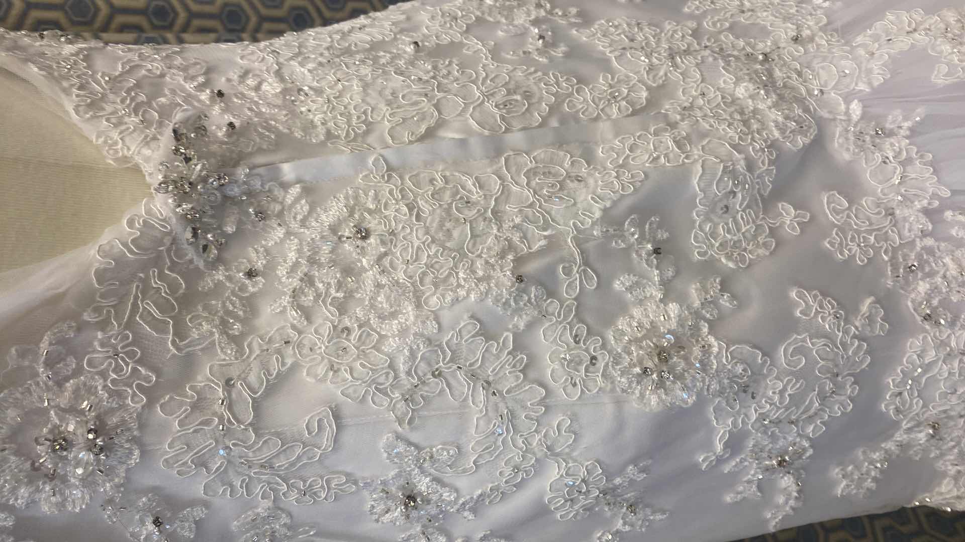 Photo 1 of BRIDAL GOWN “SOPHIA TOLLI” WHITE MERMAID w LACE TULE PEARL & RHINESTONE BEADING SIZE 10