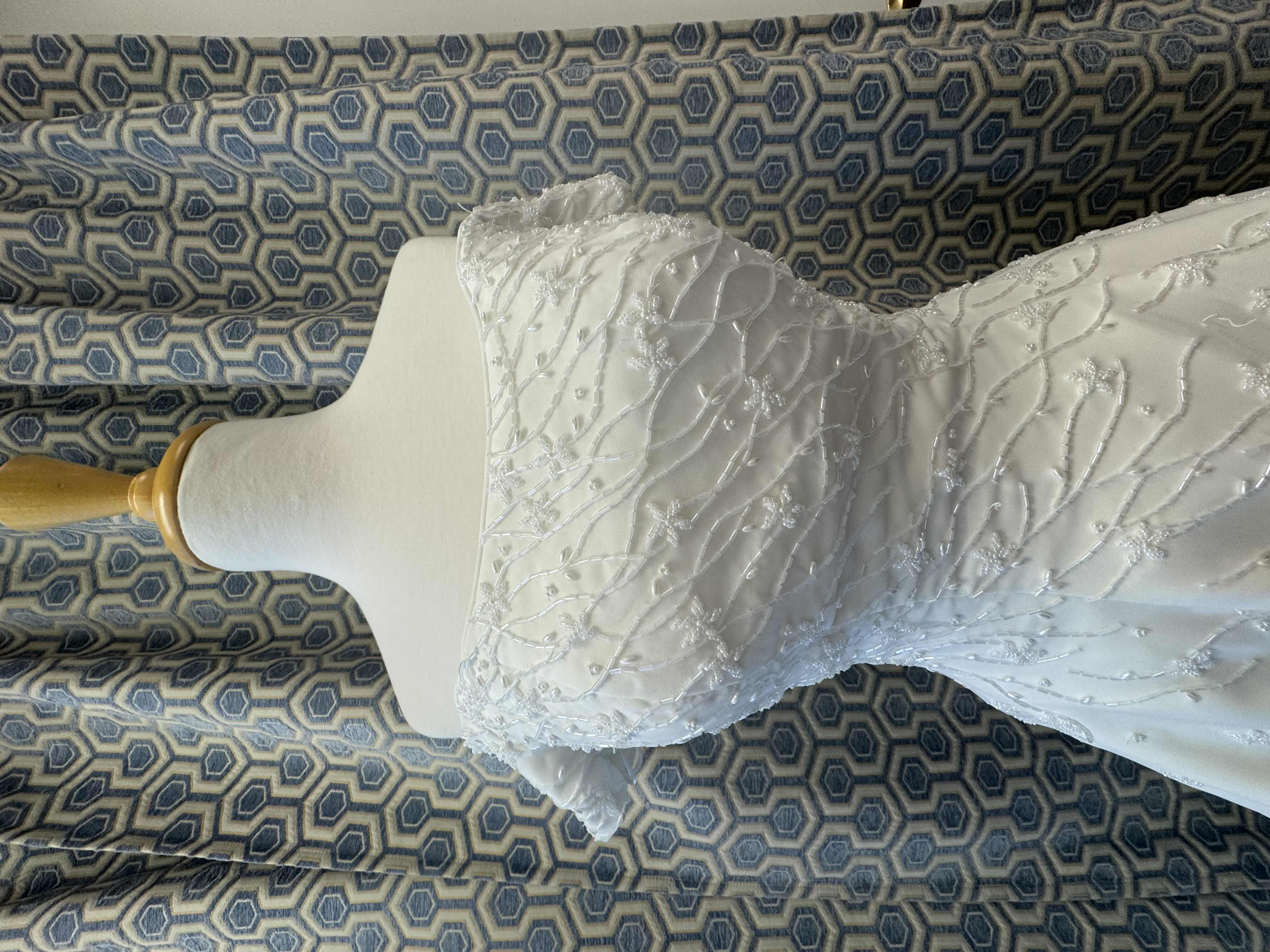 Photo 1 of BRIDAL GOWN MONIQUE LUO OFF SHOULDER A LINE FULL SKIRT DIAMOND WHITE SIZE 8