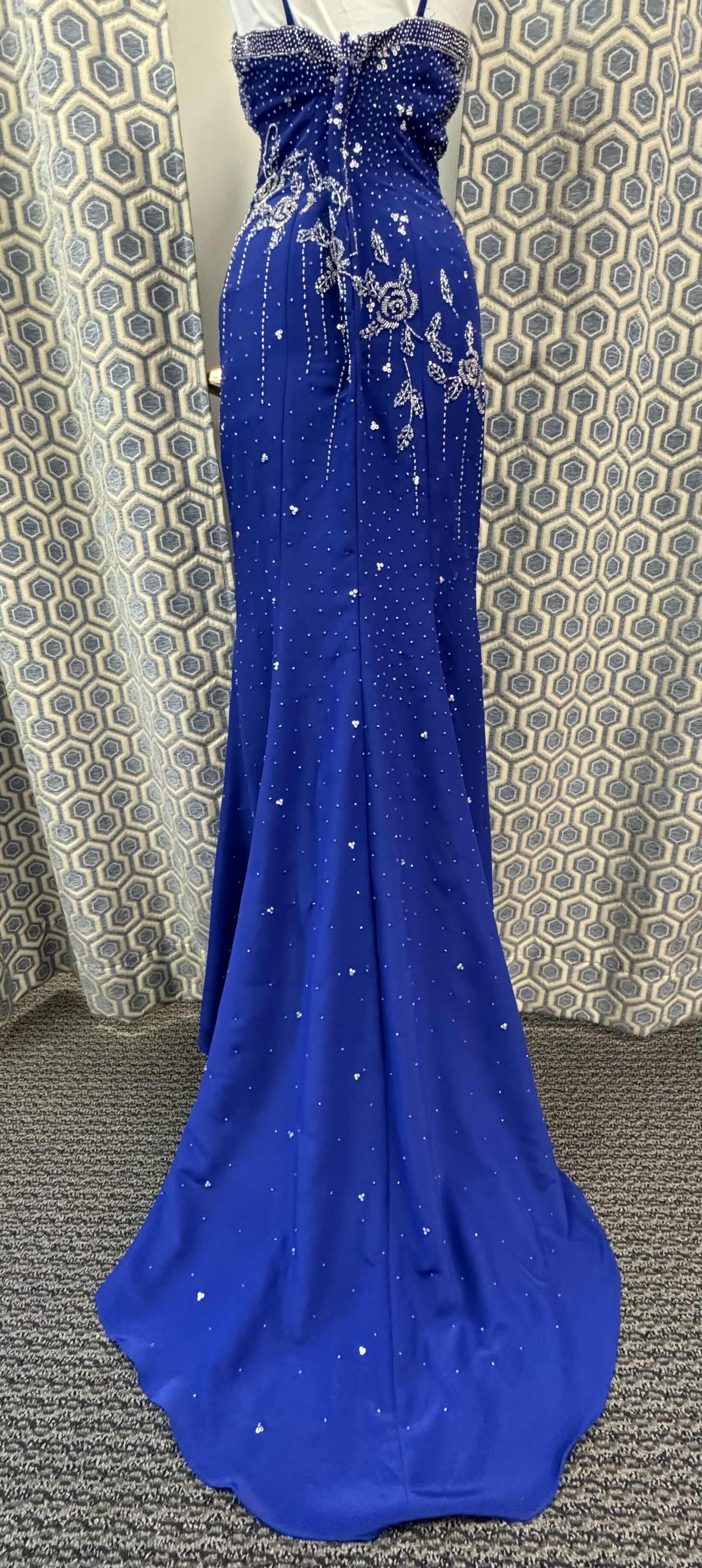 Photo 1 of EVENING GOWN MARYS MERMAID SAPPHIRE SIZE 8