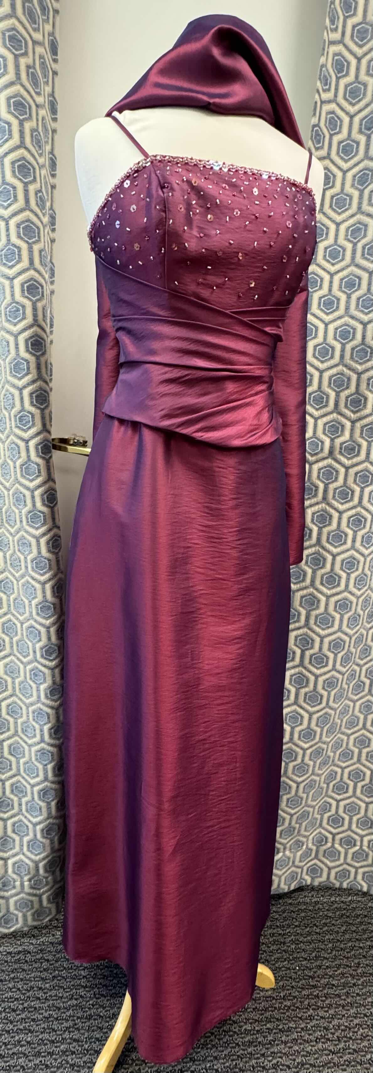 Photo 1 of EVENING GOWN MODERN MAIDS COLLECTION CARBENET WINE SIZE 10