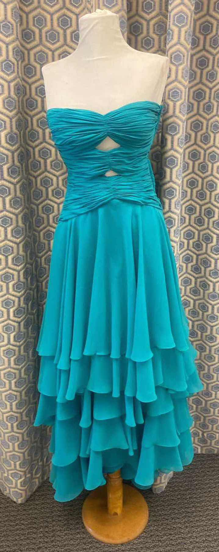 Photo 1 of EVENING GOWN “CZ’RE” AQUA STRAPLESS LAYERED CHIFFON  SIZE 8