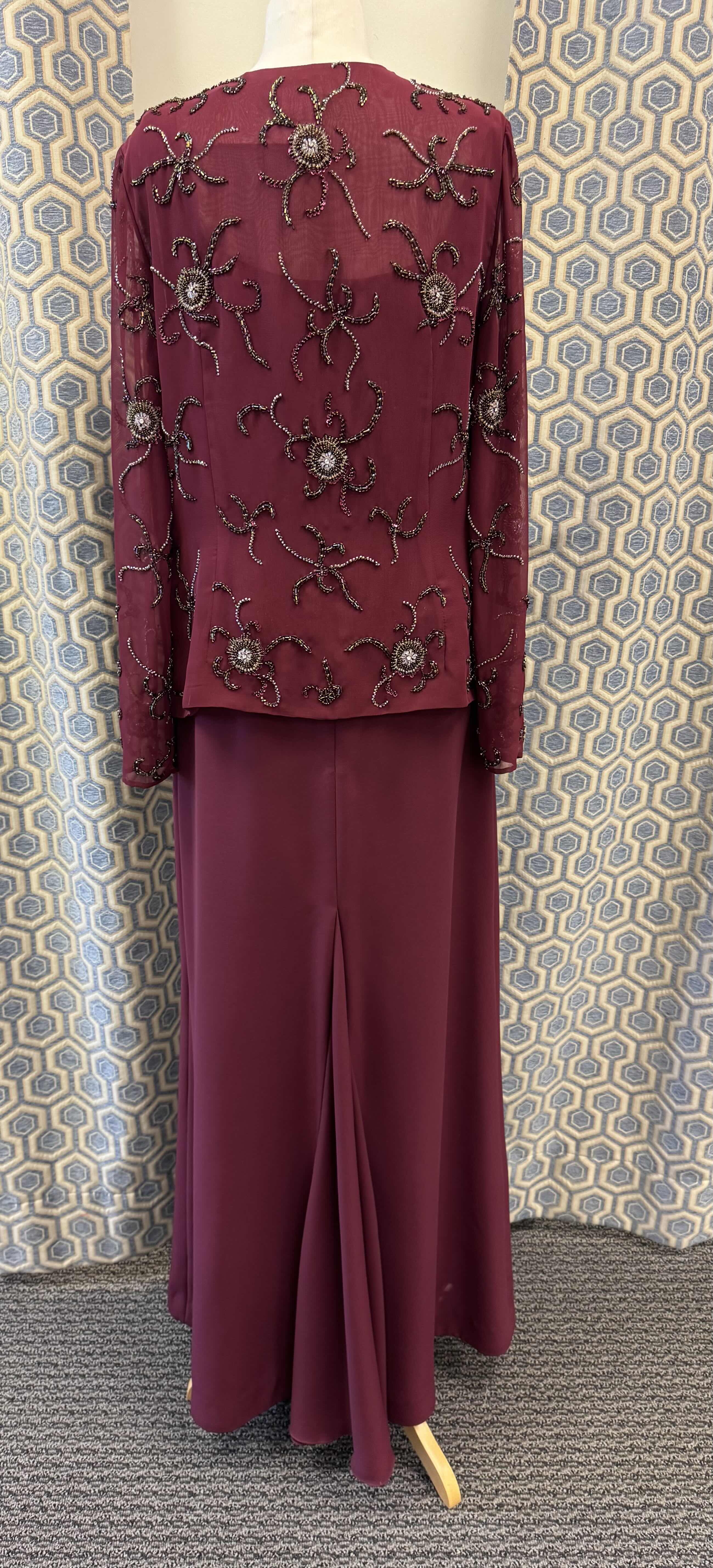 Photo 1 of EVENING GOWN LANDA  WINE SIZE 10