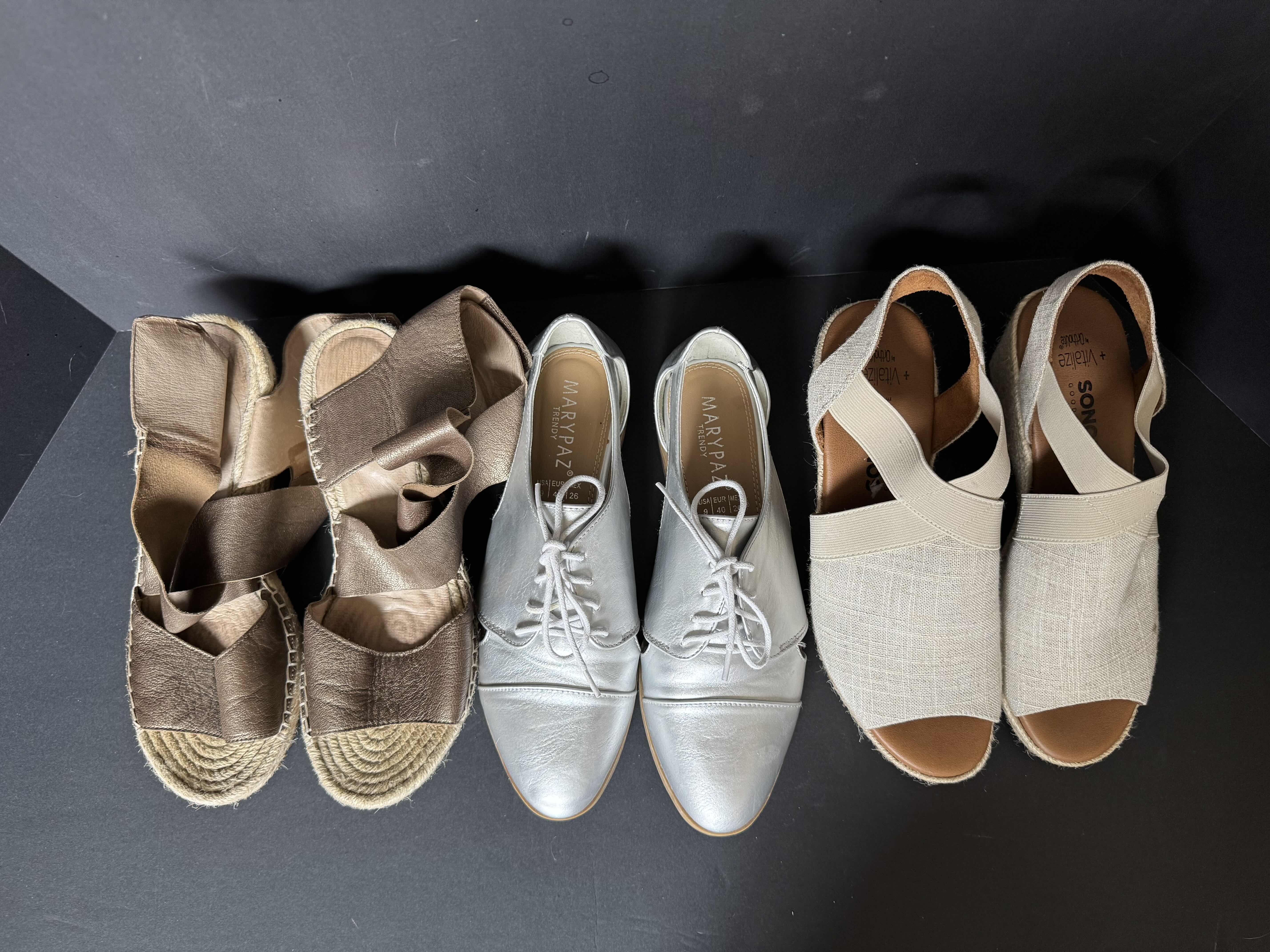 Photo 1 of 3- PAIR OF WOMENS SHOES SIZE 9/9.5