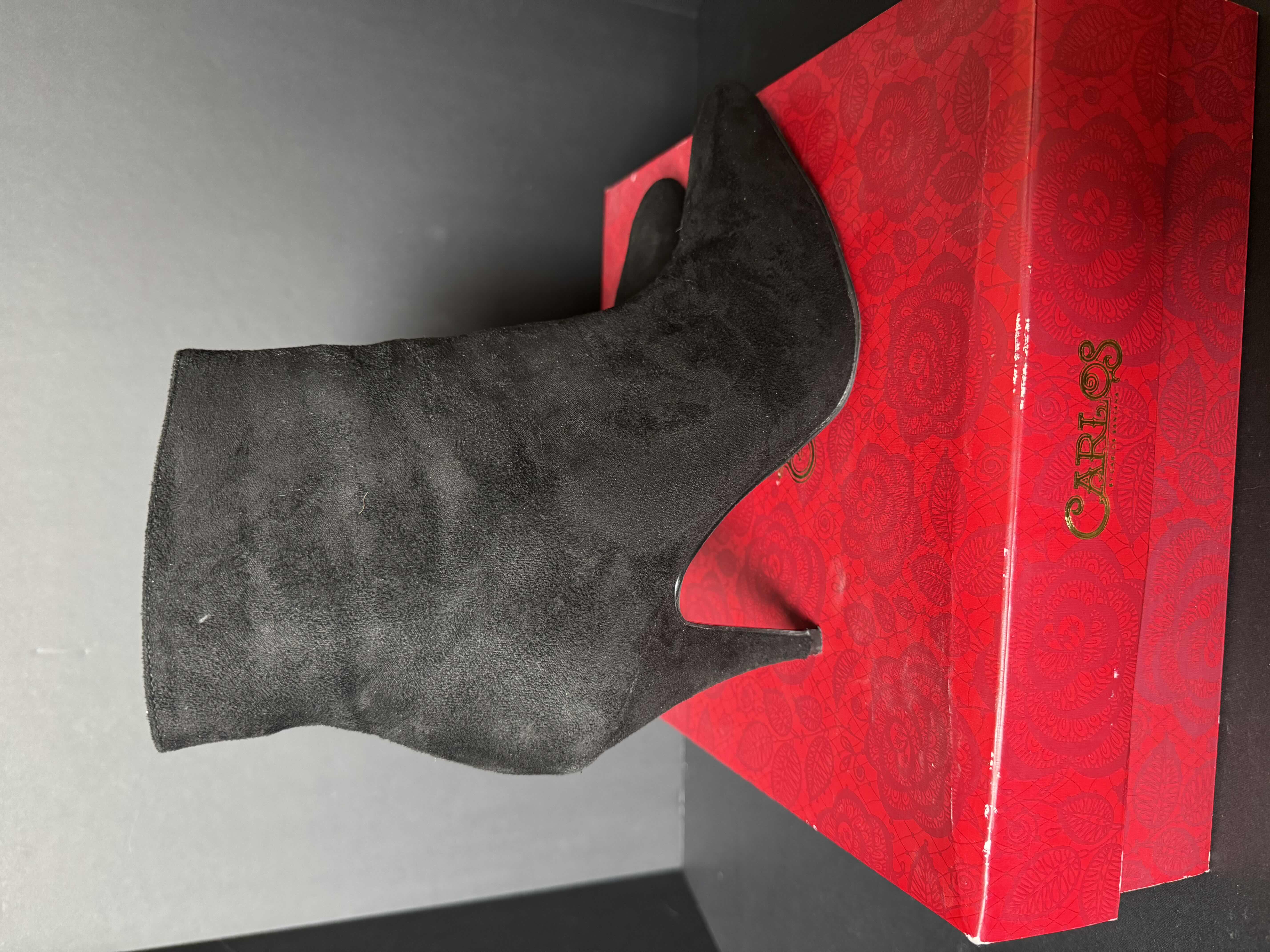 Photo 1 of CARLOS BOOTS SIZE 9M