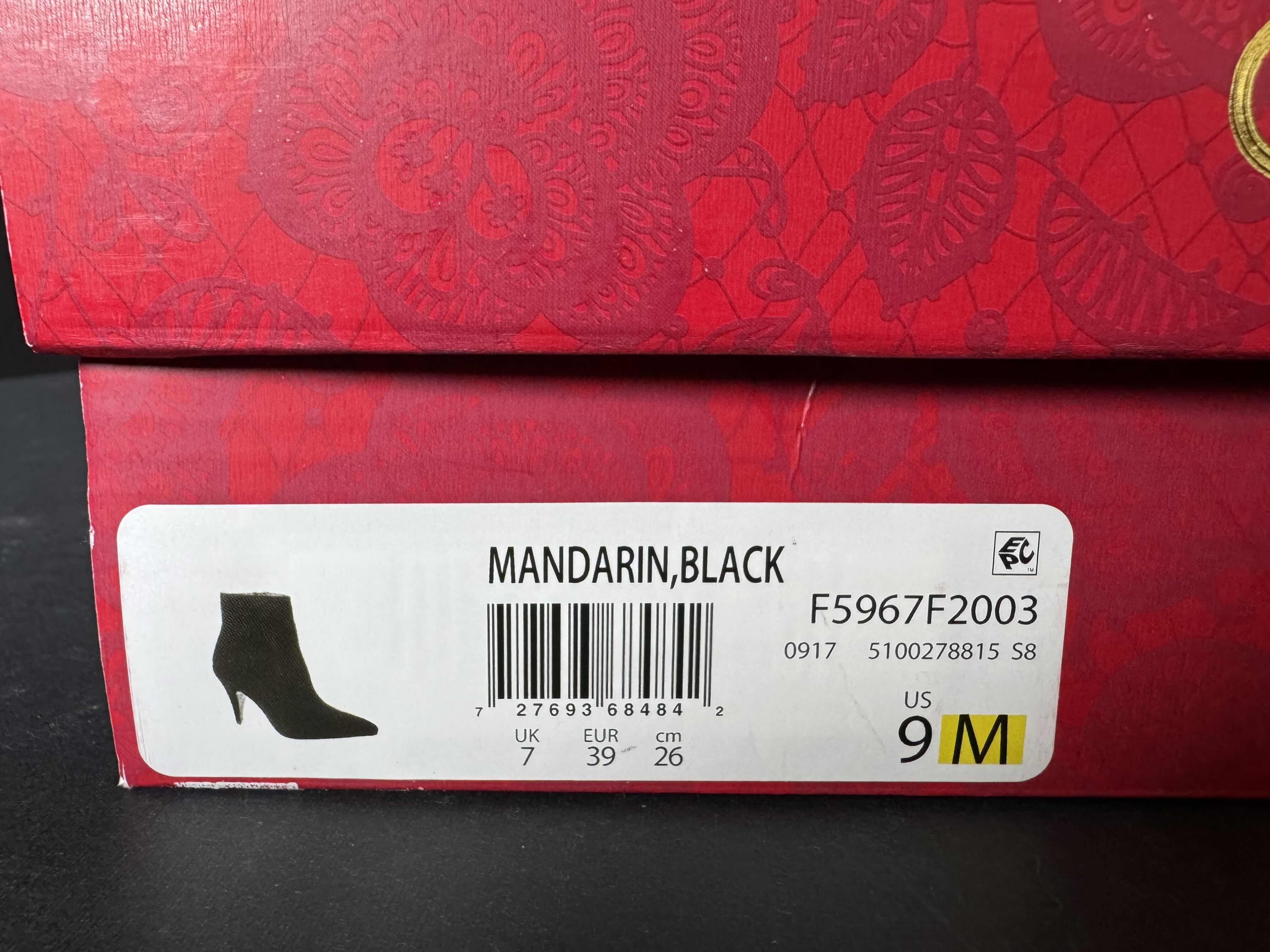 Photo 4 of CARLOS BOOTS SIZE 9M