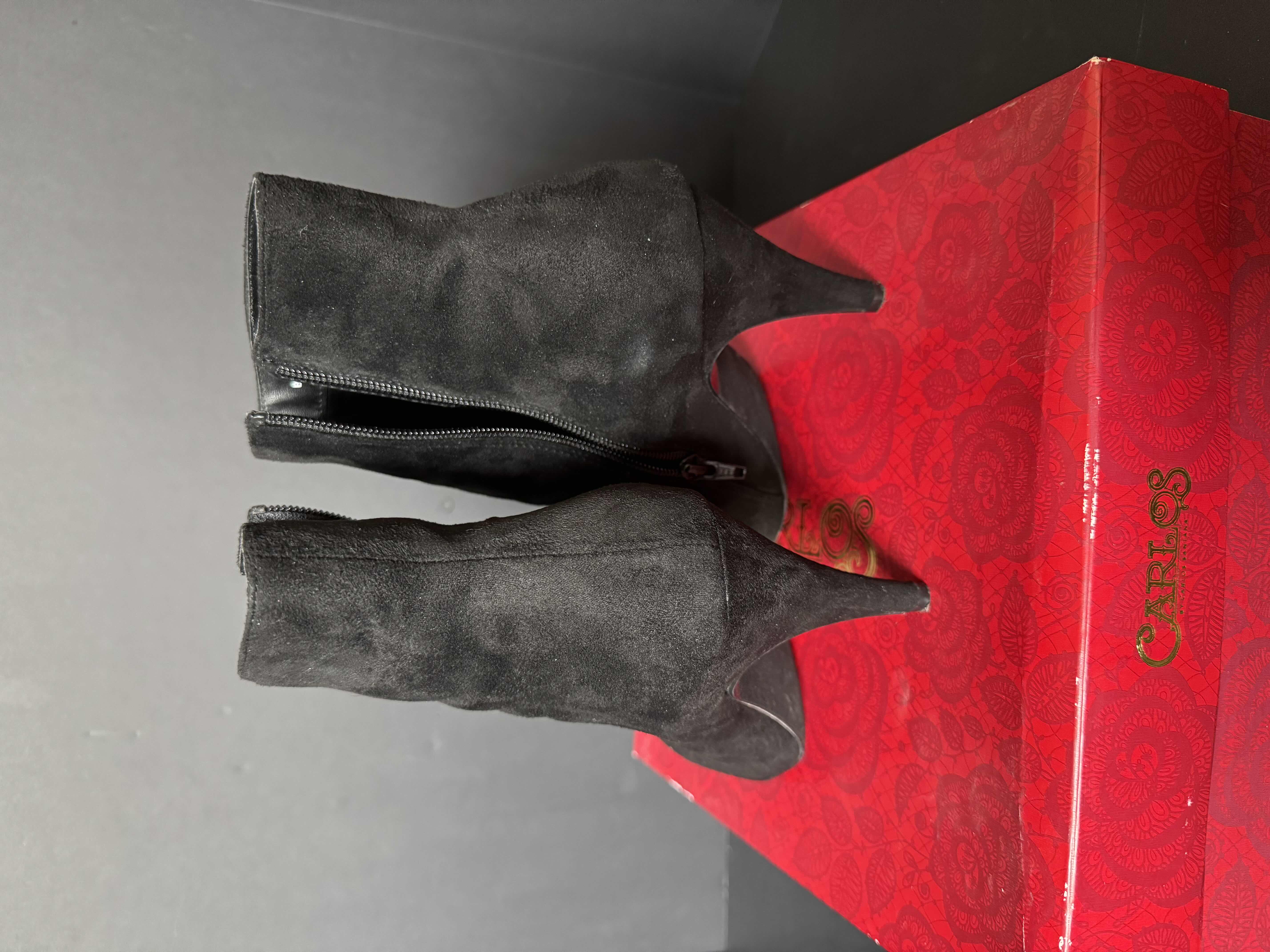 Photo 3 of CARLOS BOOTS SIZE 9M