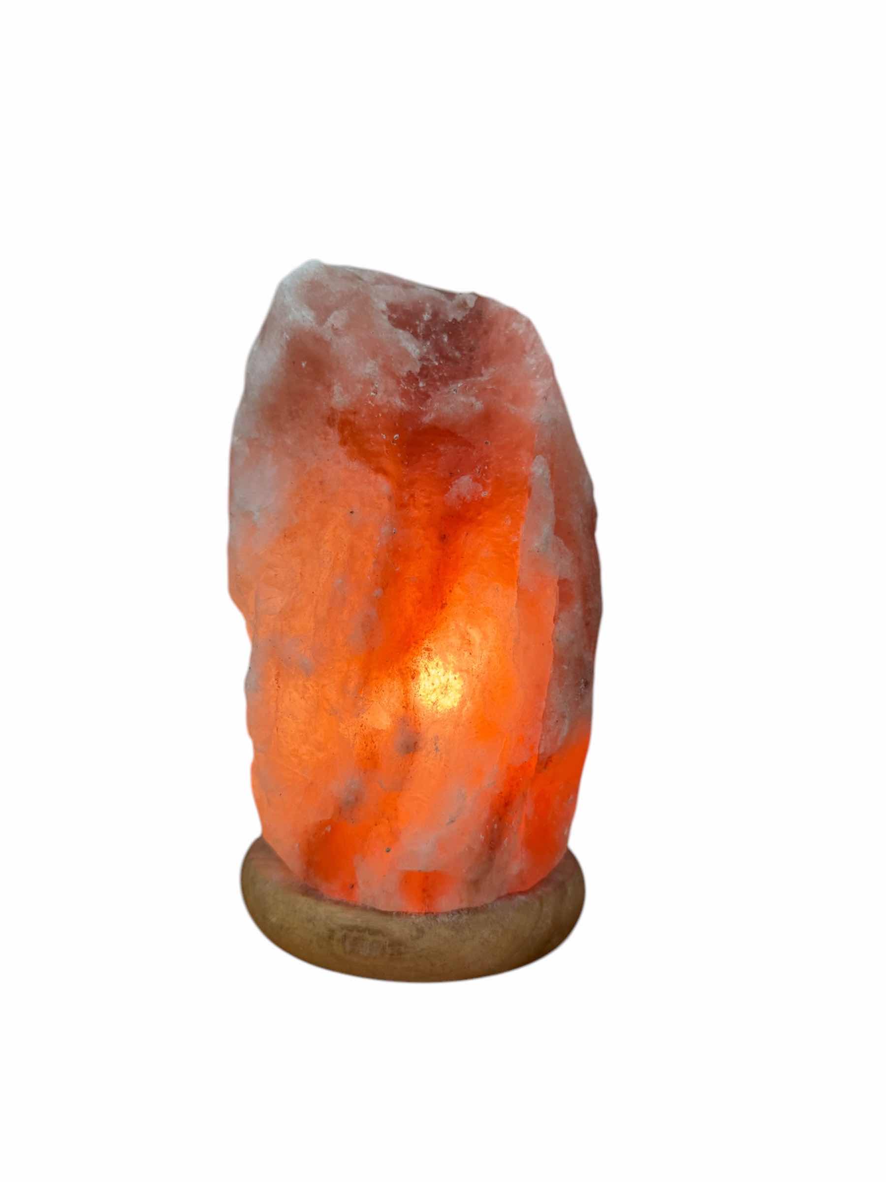 Photo 1 of SALT CRYSTAL LAMP, PLUG IN

H8.5”