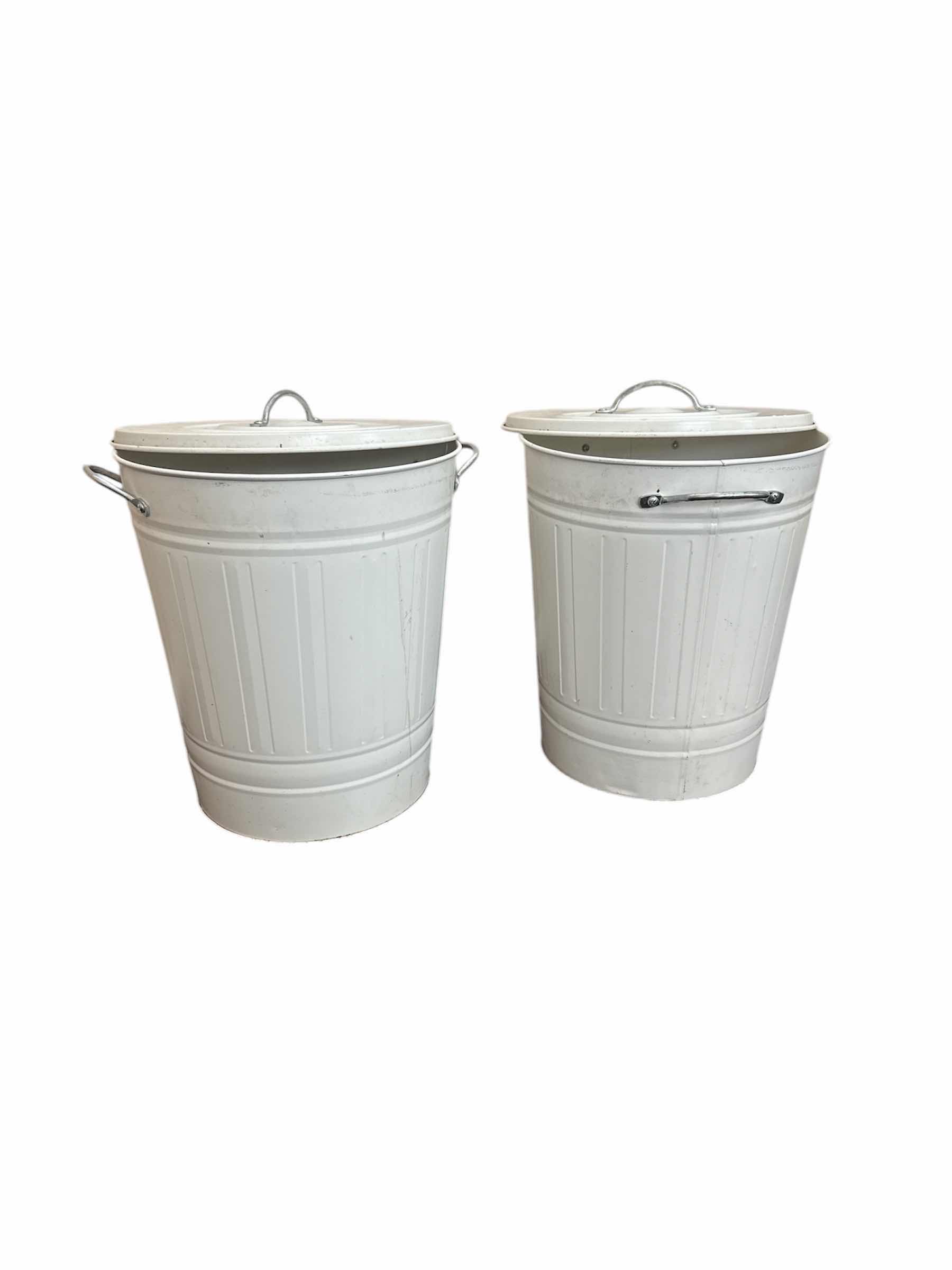 Photo 1 of 2- WHITE LIDDED RUBBISH PAILS H18”