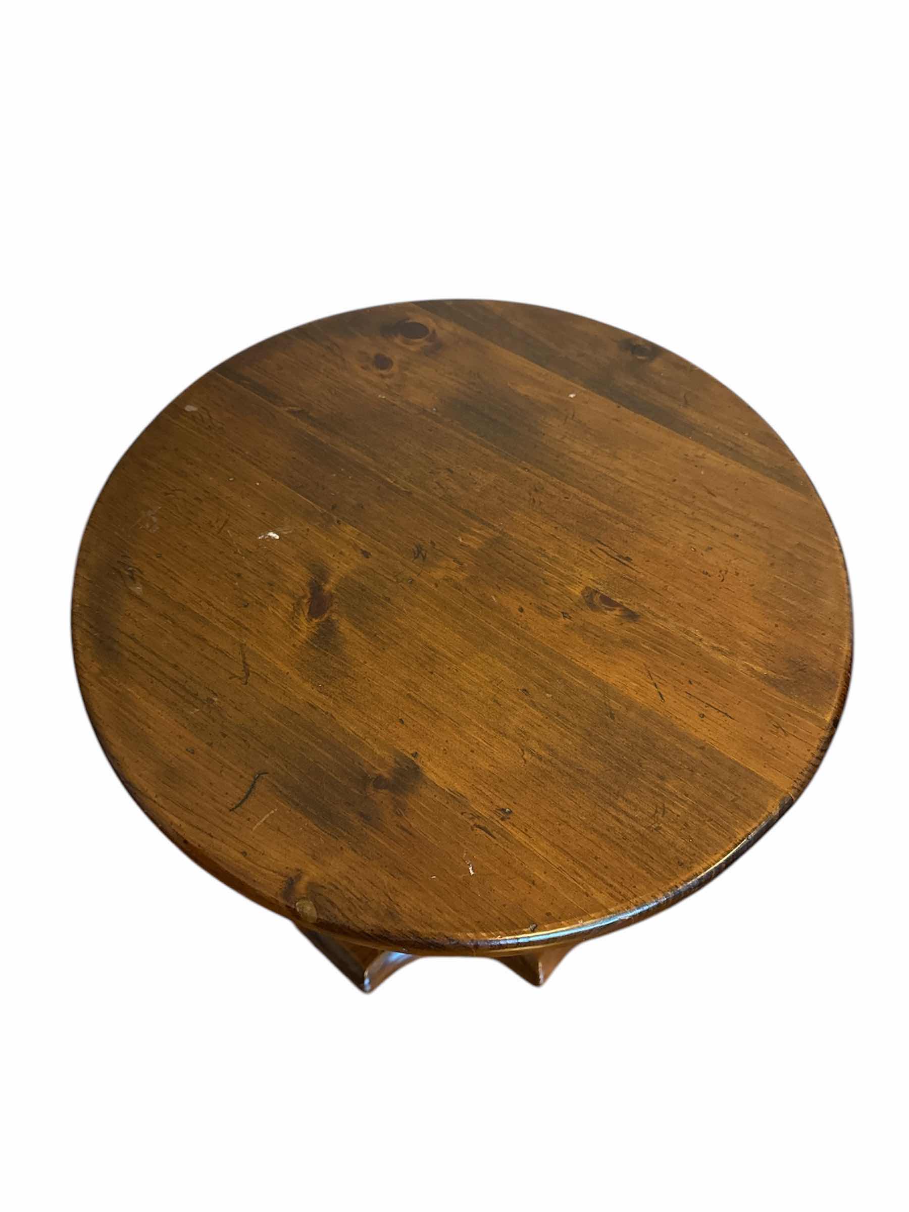 Photo 1 of KLING COLONIAL WOOD SIDE TABLE 18” DIAMETER H21”