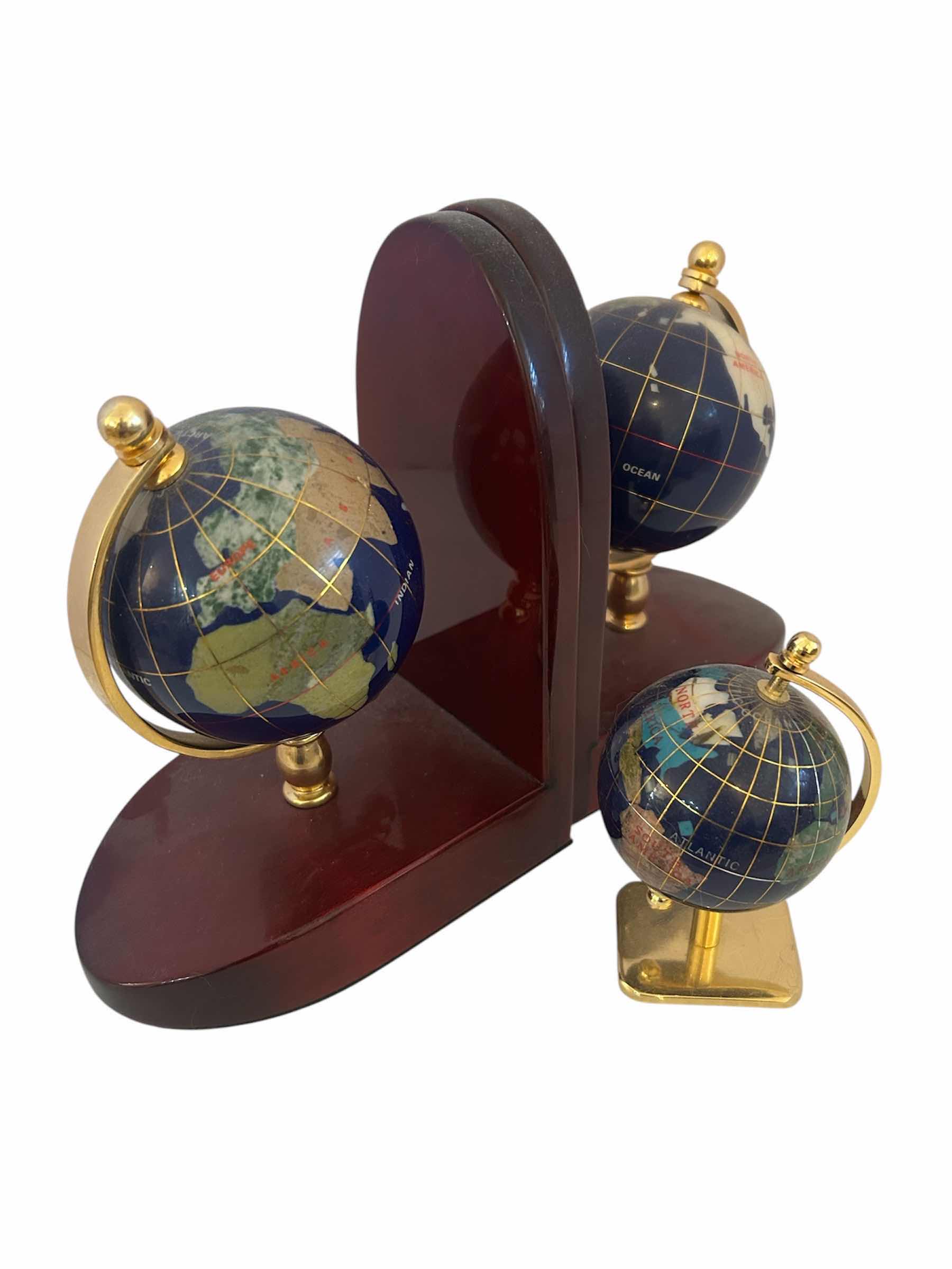 Photo 1 of OCEAN WORLD BOOK ENDS SMALL GLOBE H 9”