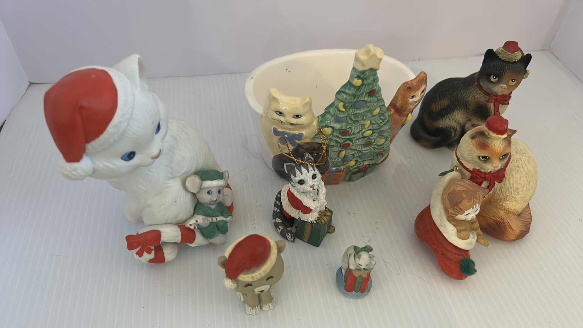 Photo 1 of 8- ASSORTED CHRISTMAS DECORATIVE CAT ORNAMENTS