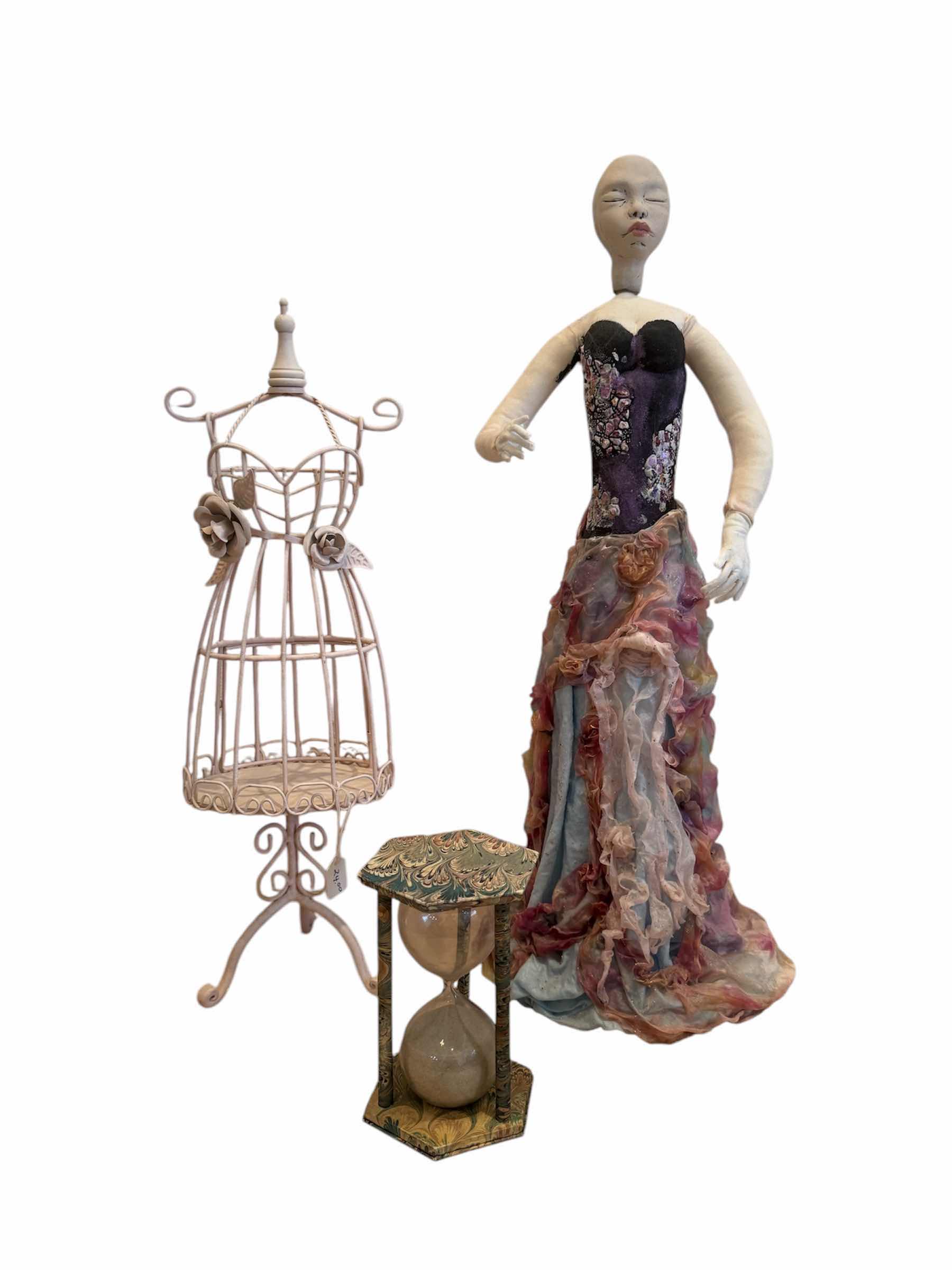 Photo 1 of 3- ARTWORK, HOME DECOR, UNFINISHED FASHION DOLL, SAND TIMER, VINTAGE MANNEQUIN CAGE JEWELRY HOLDER

DOLL
H21.75”

JEWELRY HOLDER
H18”

SAND TIMER
H5.5”