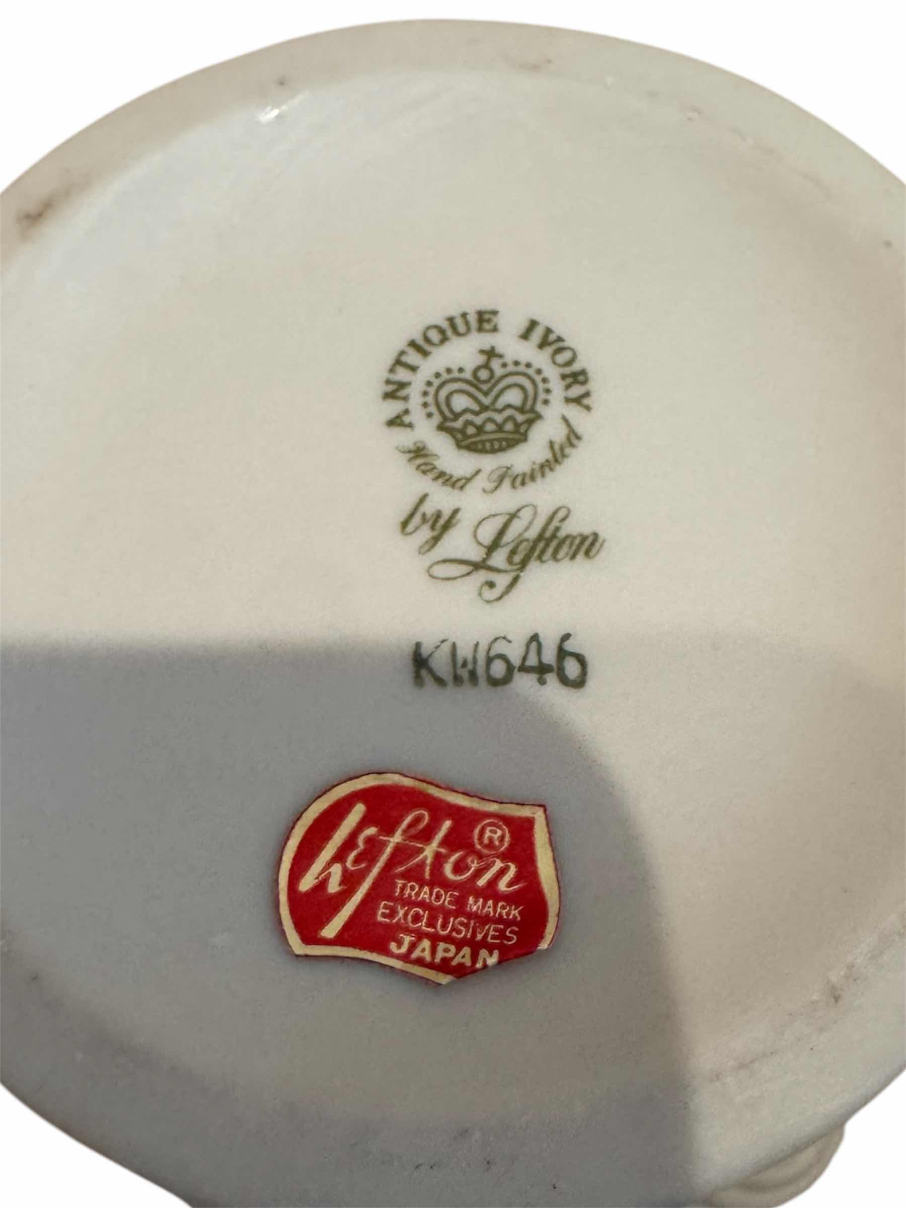 Photo 8 of VINTAGE PORCELAIN LEFTON AND ENESCO DECOR, ARTWORK