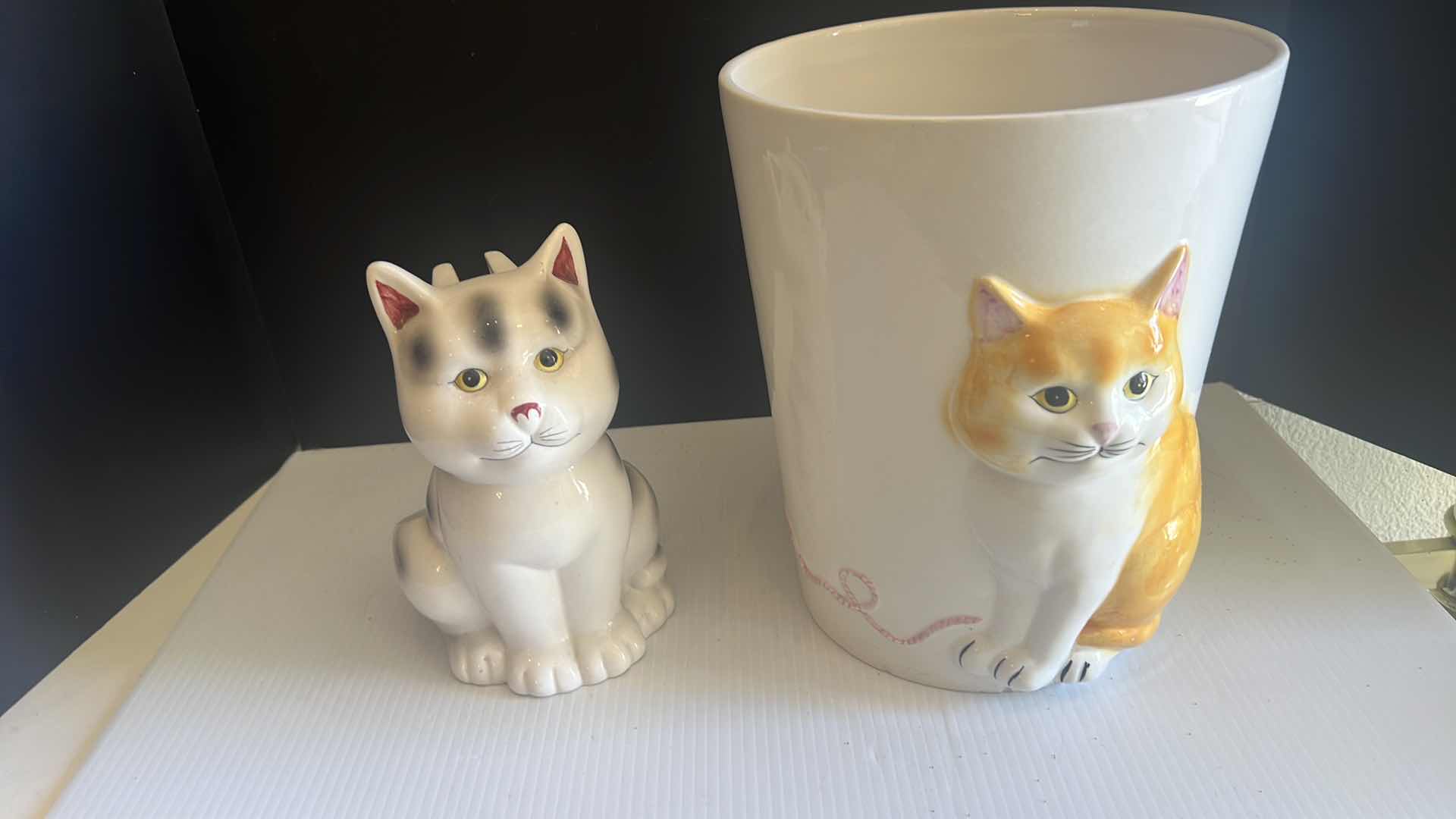 Photo 1 of CAT THEMED GLASS TRASH CAN AND TOILET BRUSH HOLDER