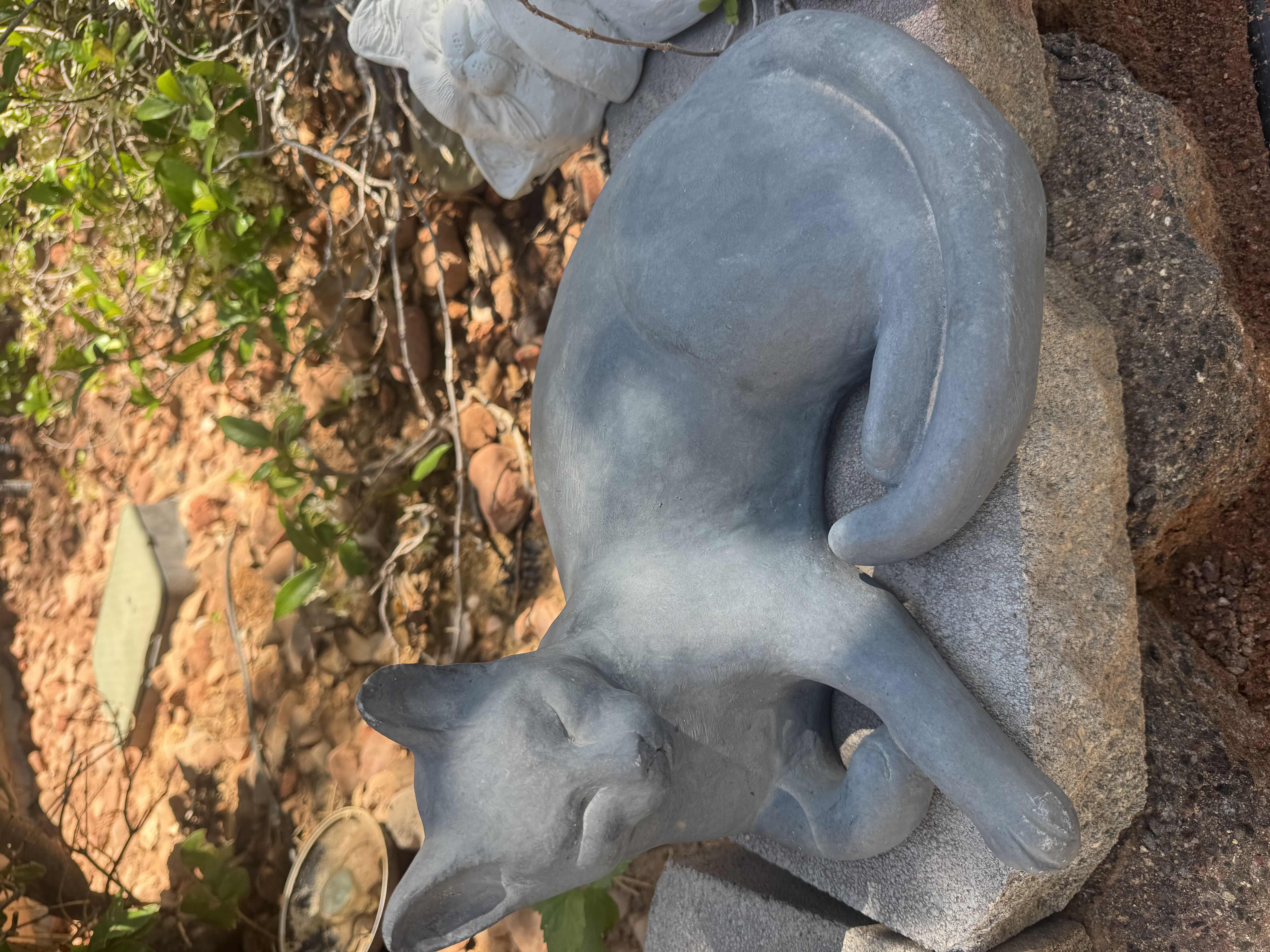 Photo 1 of 4- OUTDOOR CAT DECOR, RESIN MATERIAL