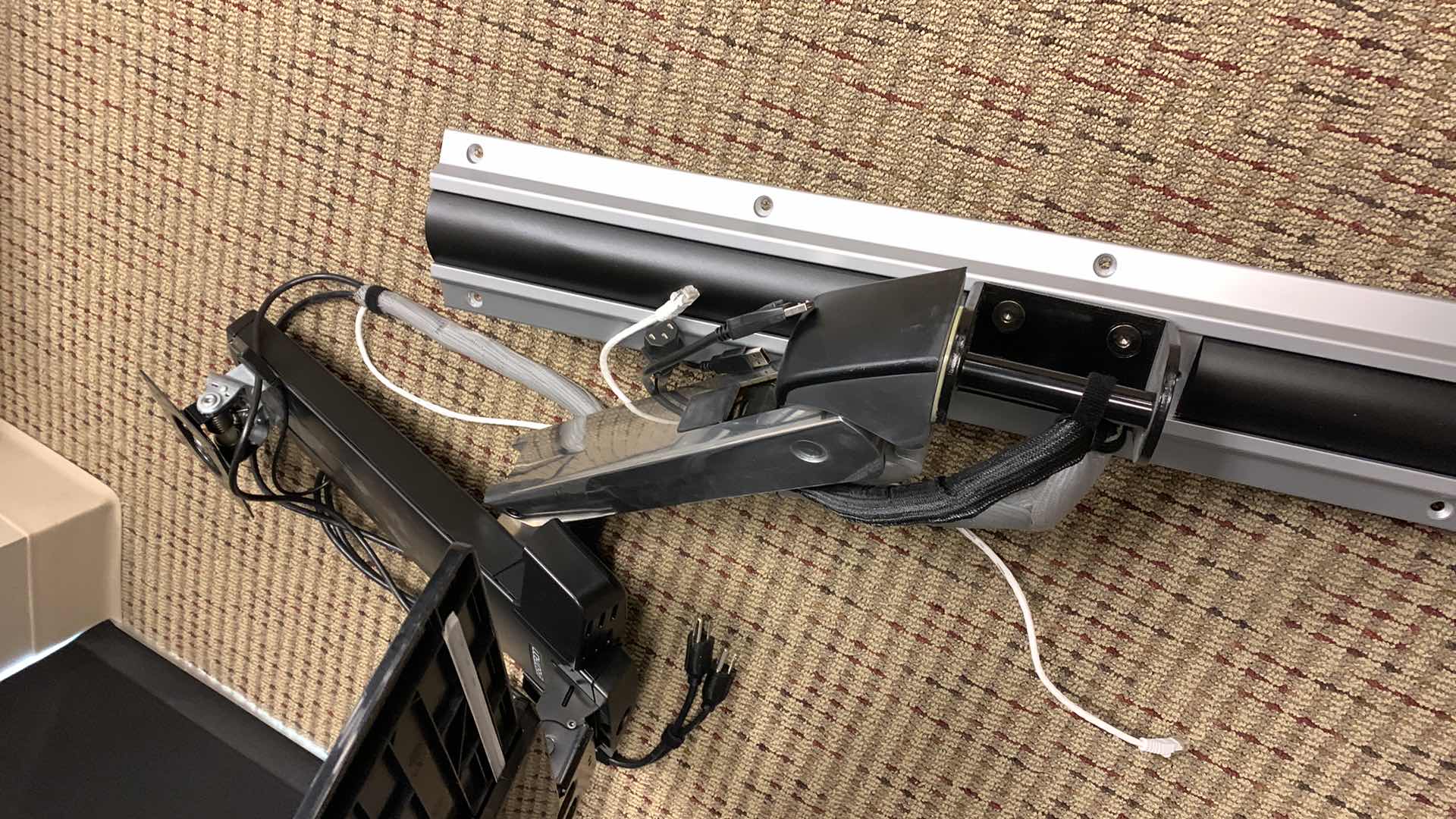 Photo 3 of ERGOTRON WALL MOUNTED MONITOR AND KEYBOARD STAND