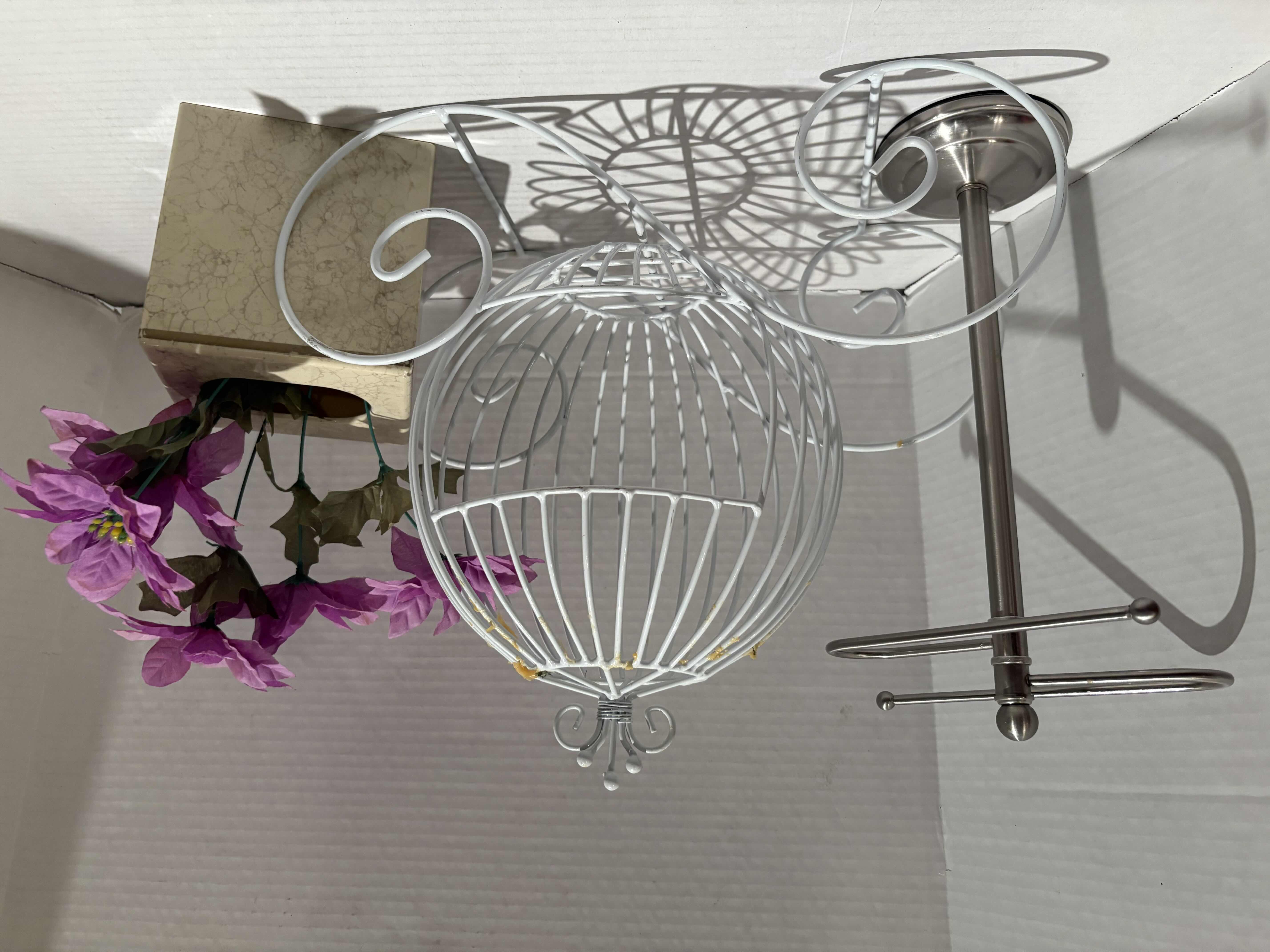 Photo 1 of 6-HOME DECOR ESSENTIALS